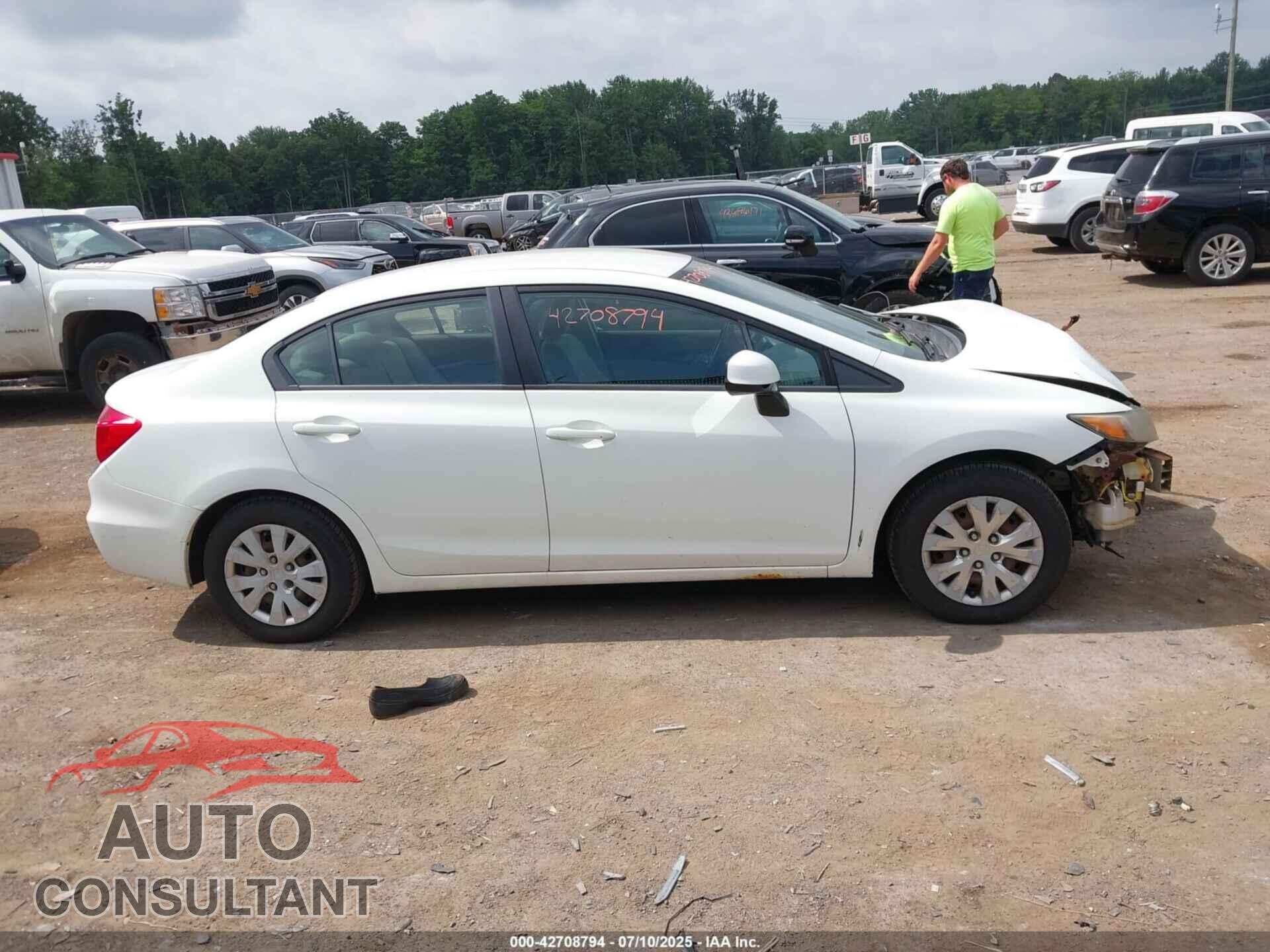 HONDA CIVIC 2012 - 2HGFB2F55CH335730