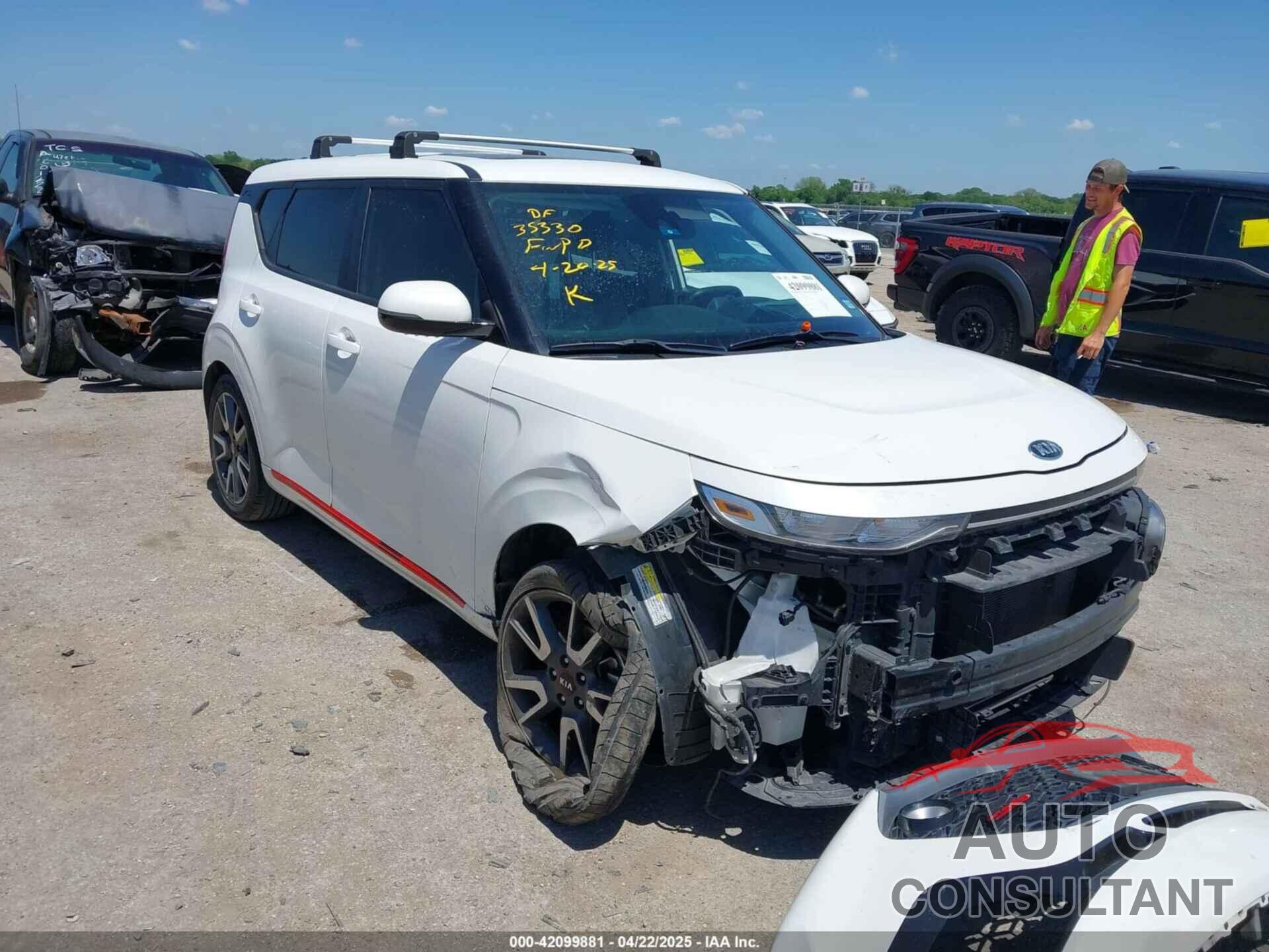 KIA SOUL 2021 - KNDJ63AU3M7767747