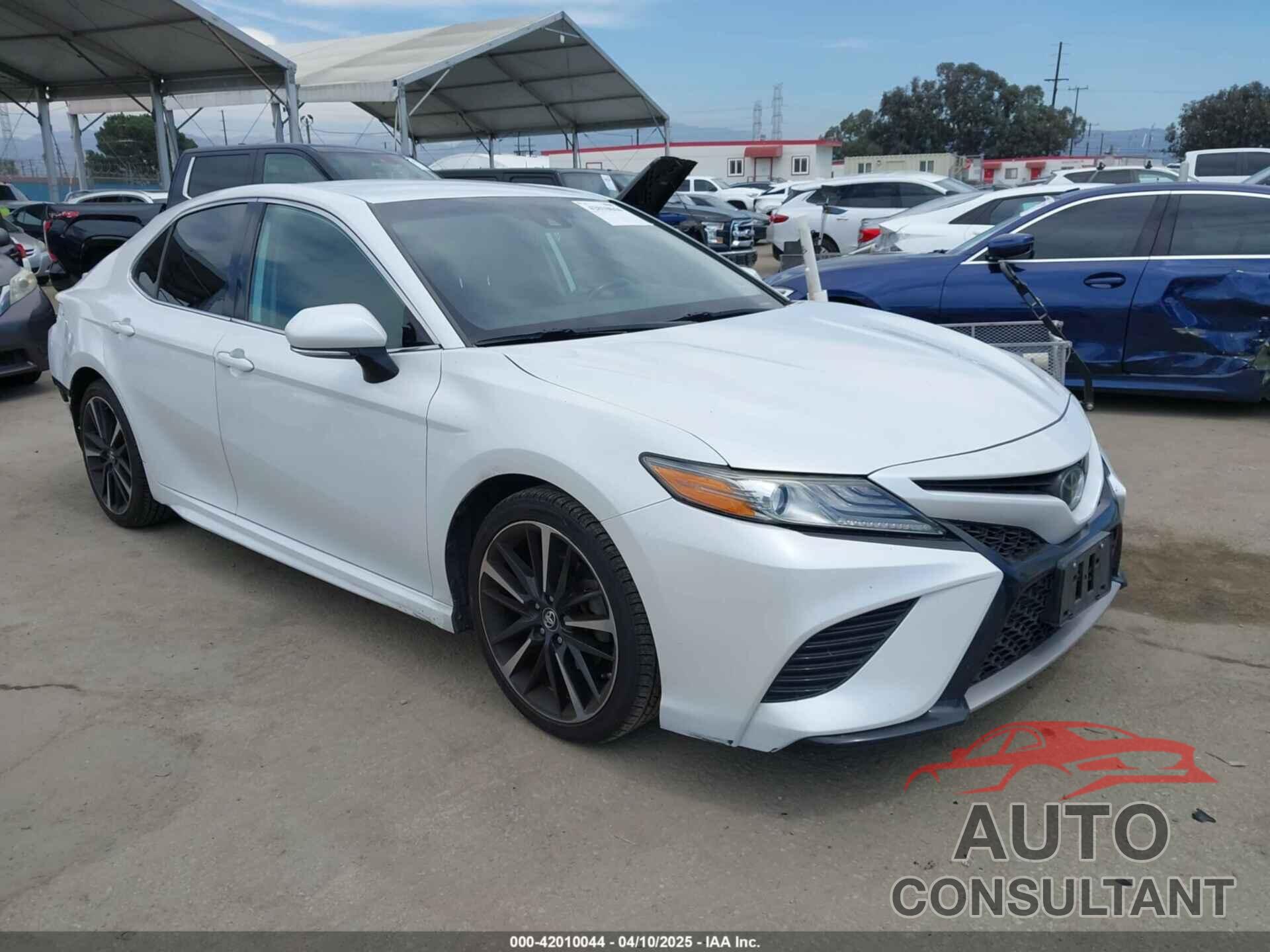 TOYOTA CAMRY 2019 - 4T1B61HK8KU803178
