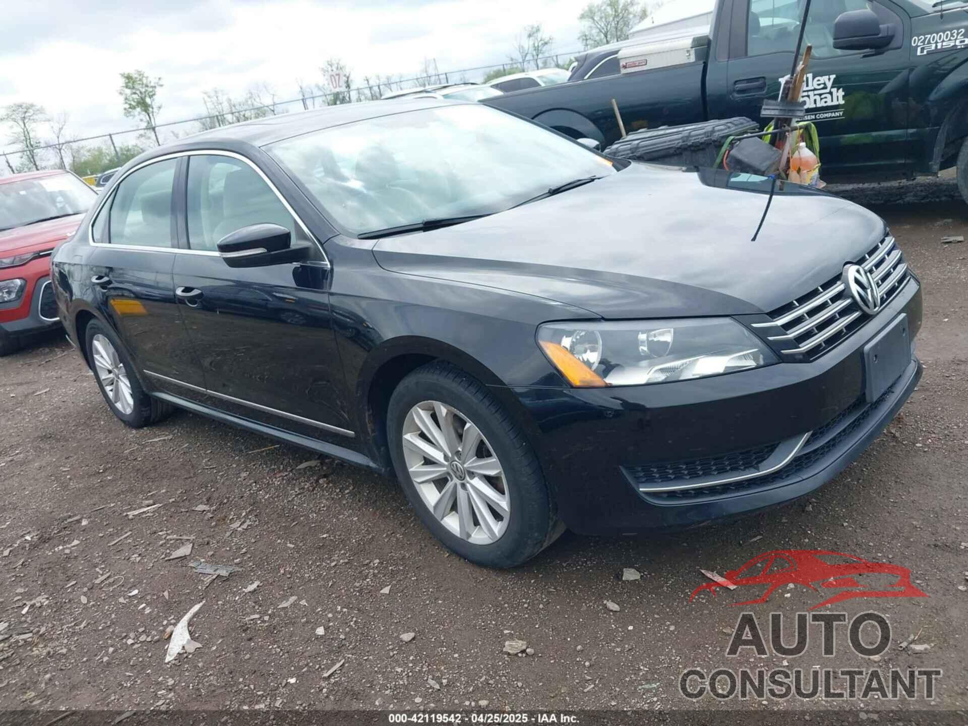 VOLKSWAGEN PASSAT 2013 - 1VWCH7A37DC073634