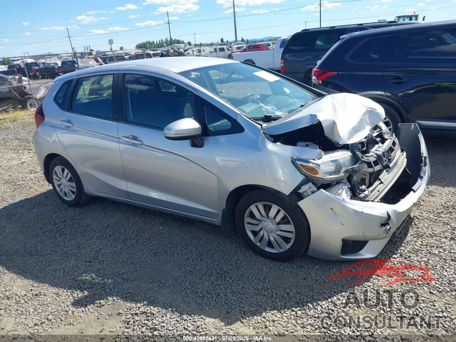 HONDA FIT 2015 - 3HGGK5H57FM738052