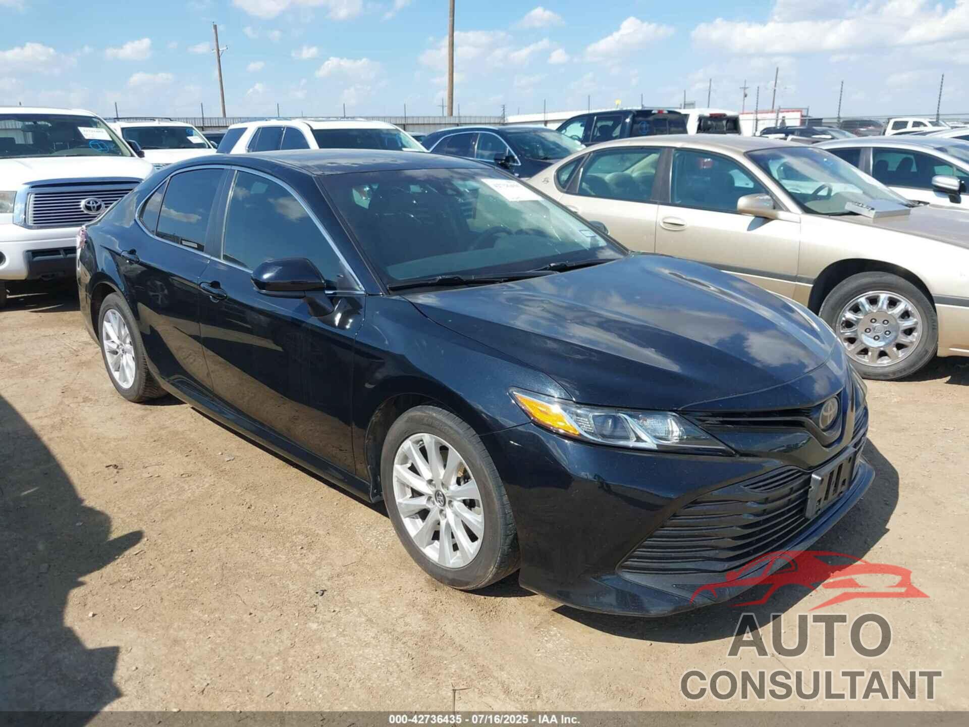 TOYOTA CAMRY 2018 - 4T1B11HKXJU004855