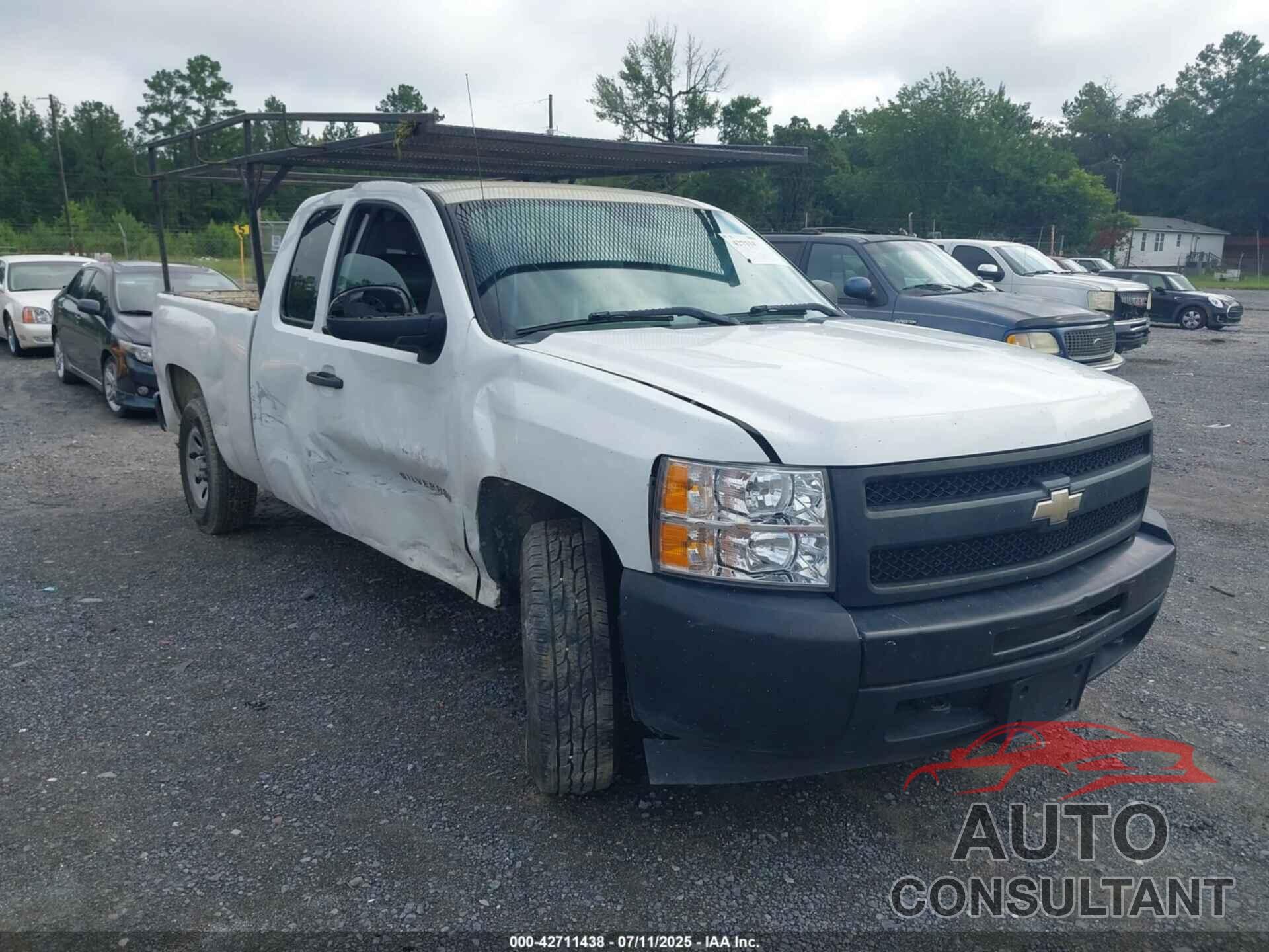 CHEVROLET SILVERADO 1500 2011 - 1GCRCPEX2BZ415302