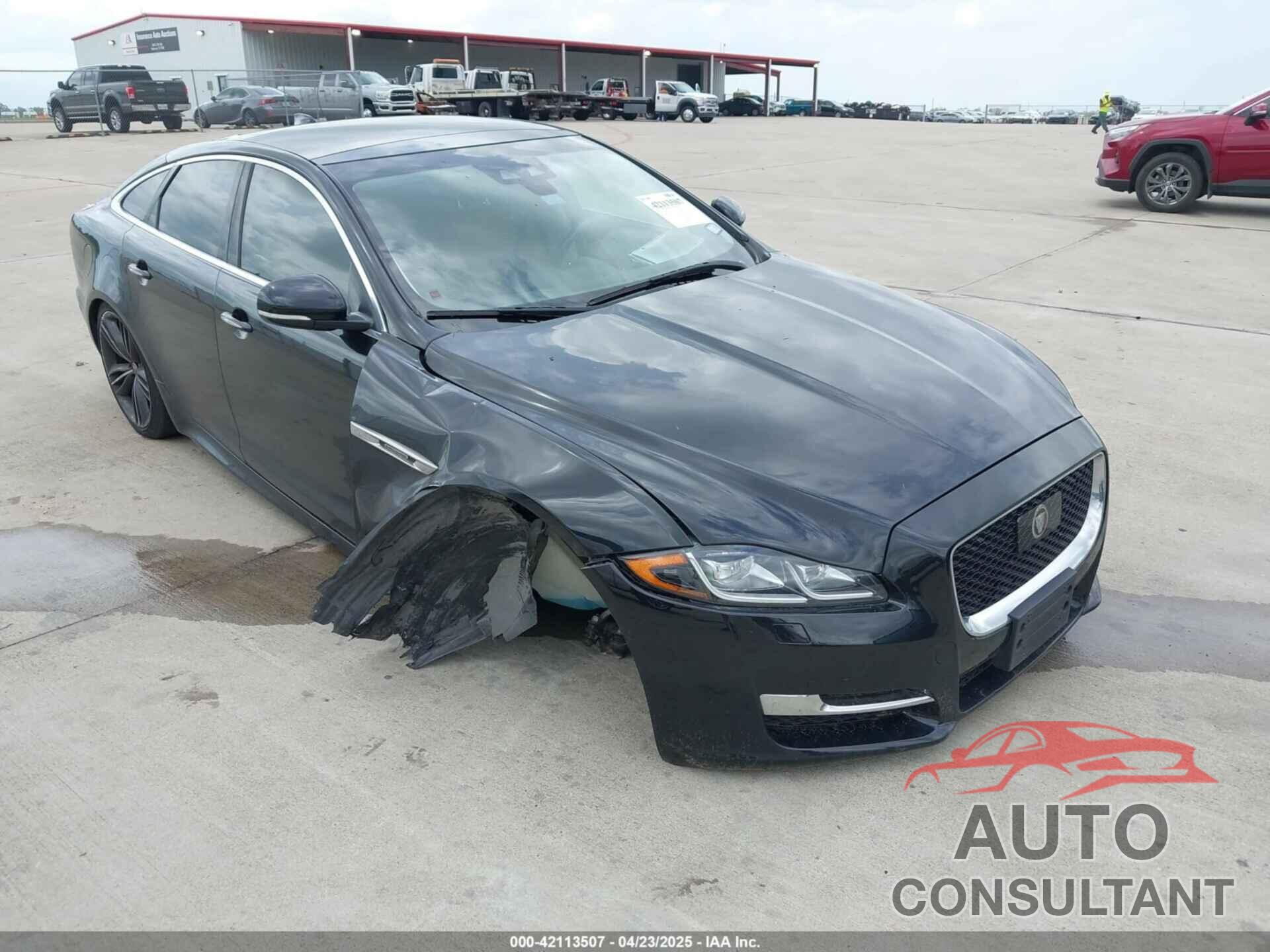 JAGUAR XJ 2019 - SAJWA1CEXKMW22140