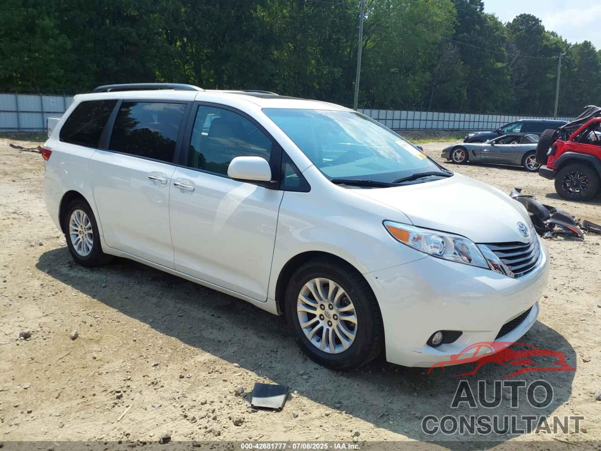 TOYOTA SIENNA 2015 - 5TDYK3DC4FS585738