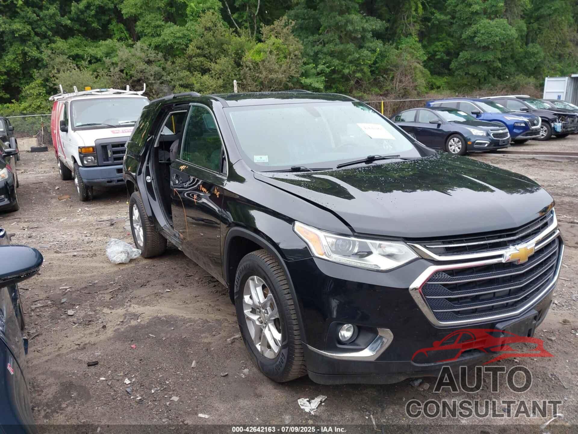 CHEVROLET TRAVERSE 2019 - 1GNEVGKW0KJ306377