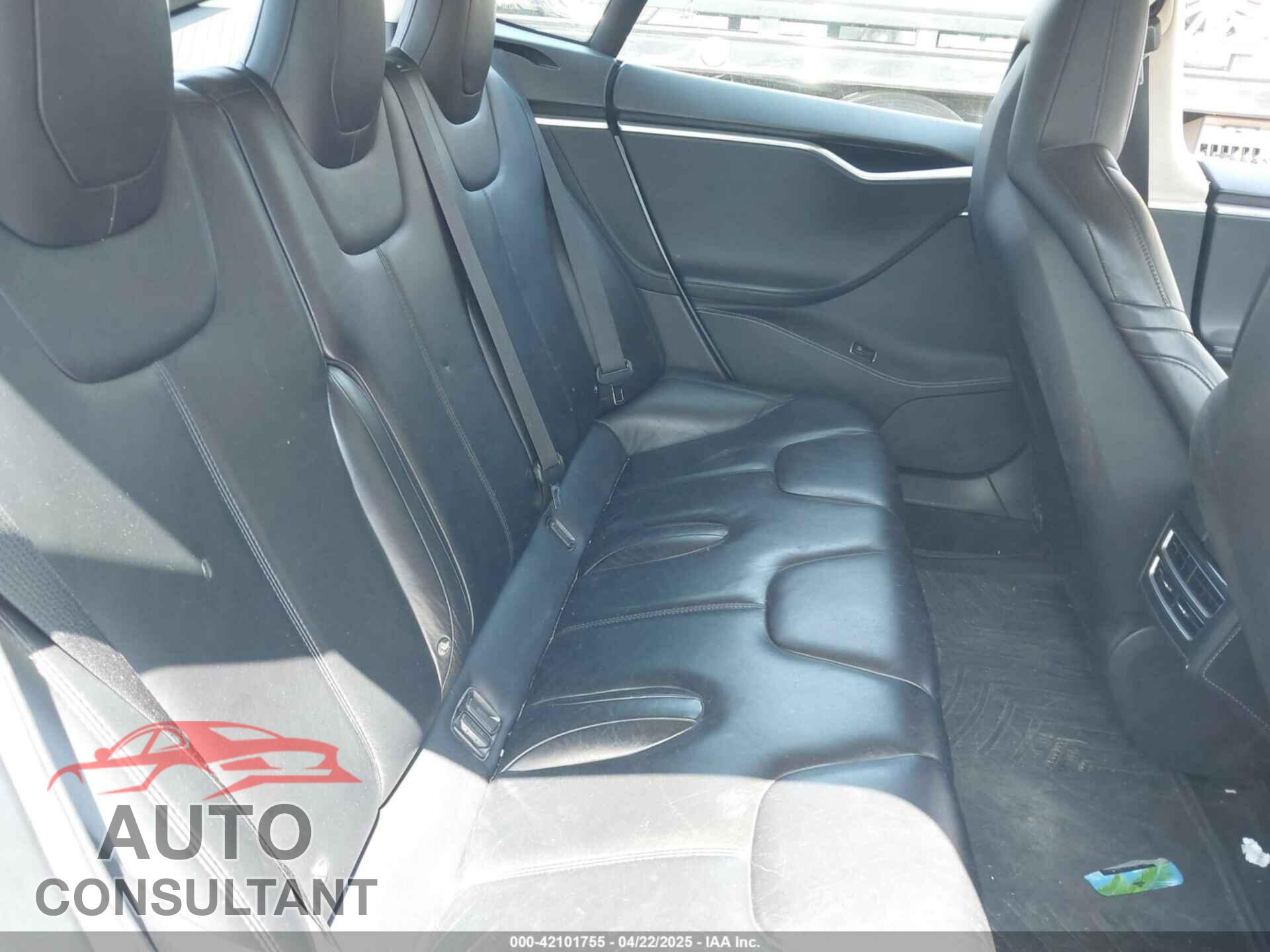 TESLA MODEL S 2015 - 5YJSA1H2XFF084145