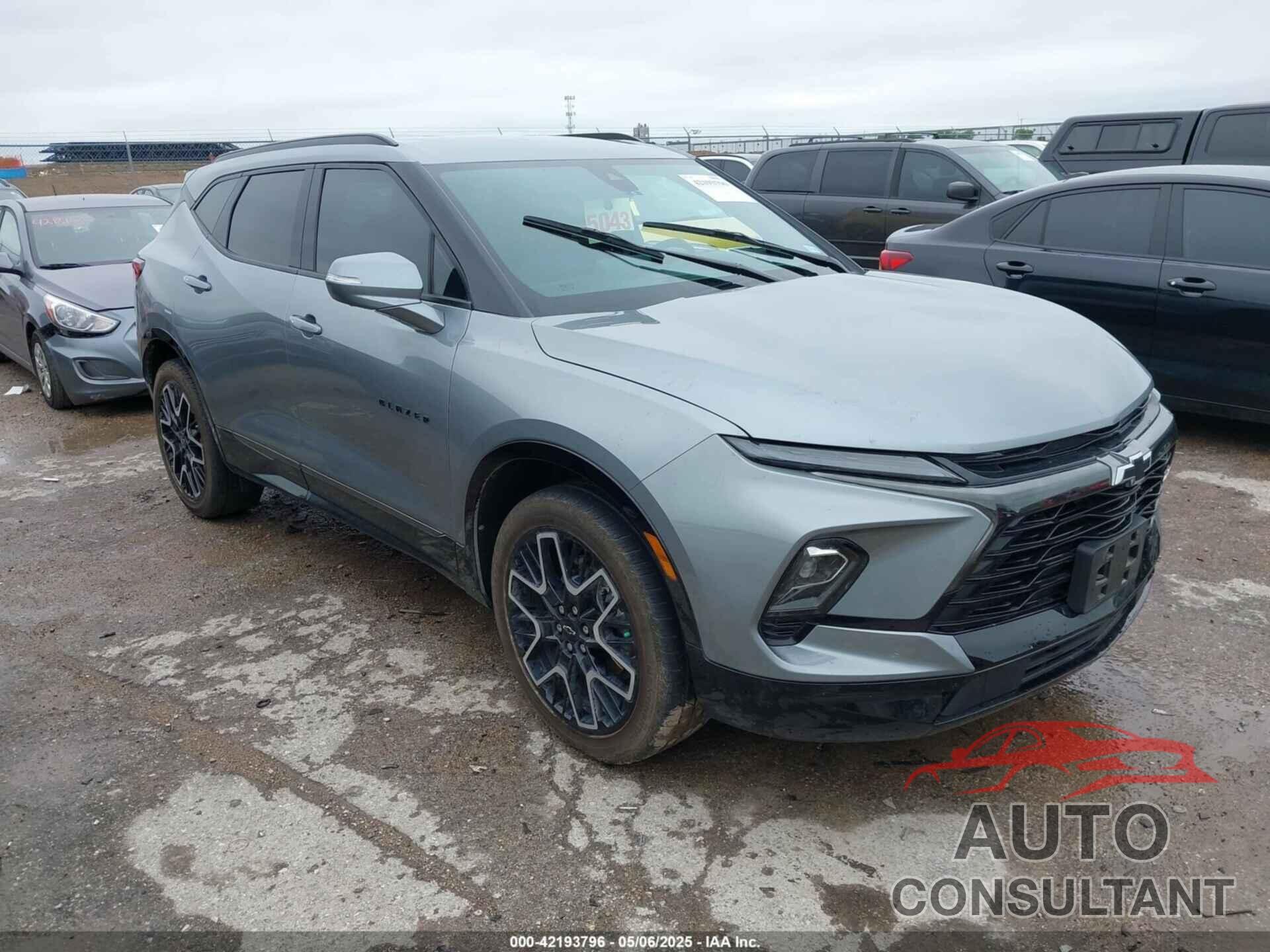 CHEVROLET BLAZER 2023 - 3GNKBERS1PS225588