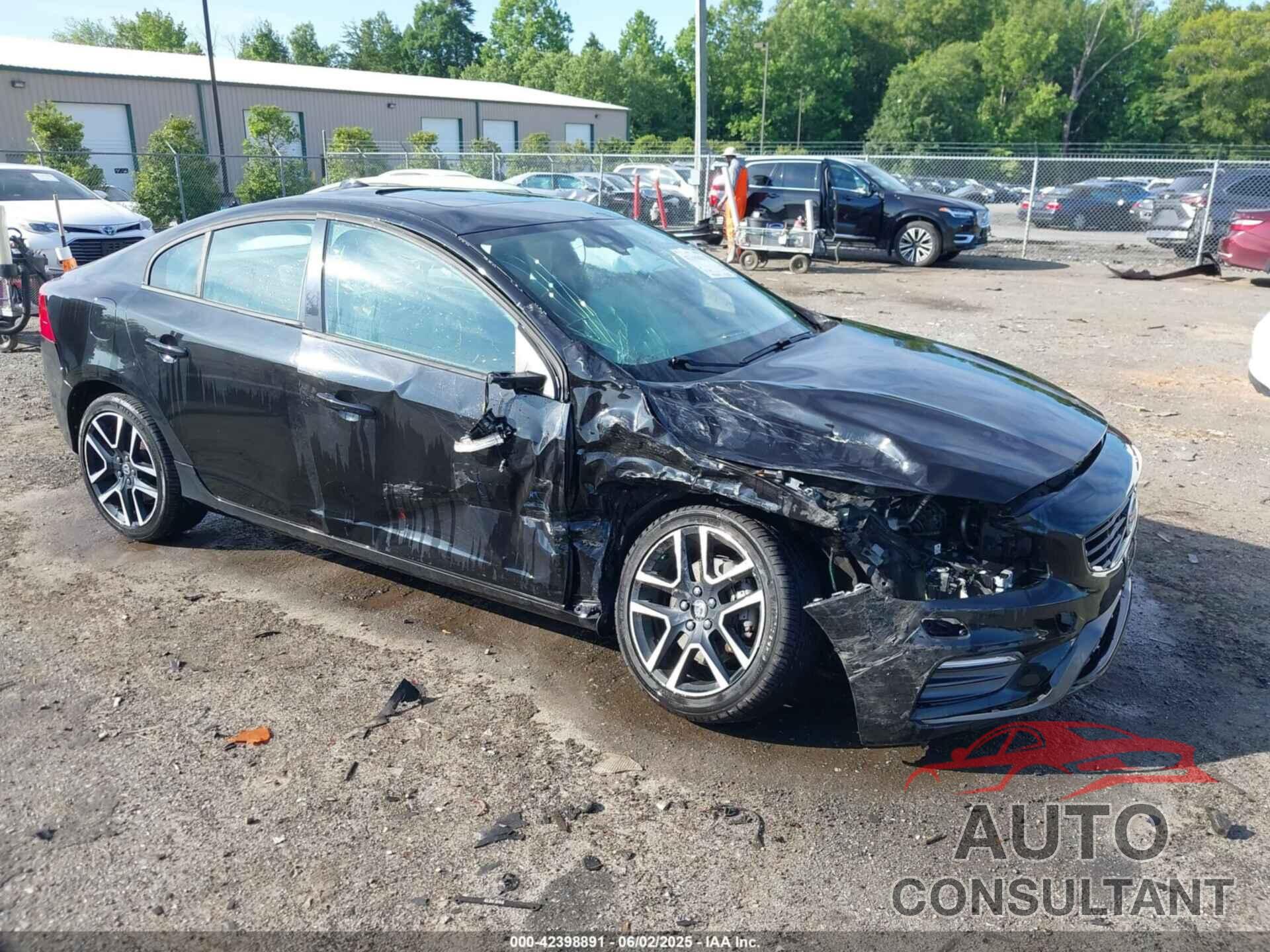 VOLVO S60 2017 - YV140MTL2H2437104