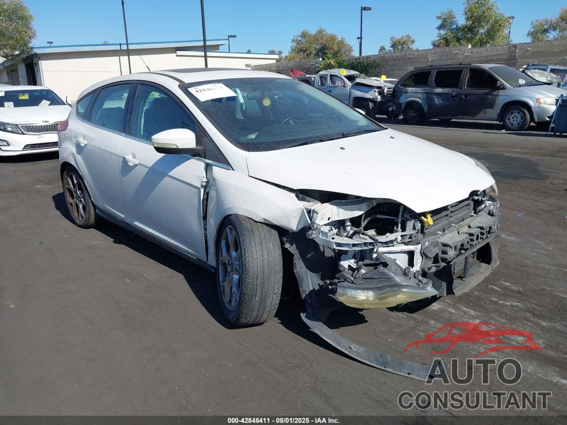 FORD FOCUS 2014 - 1FADP3N25EL118372