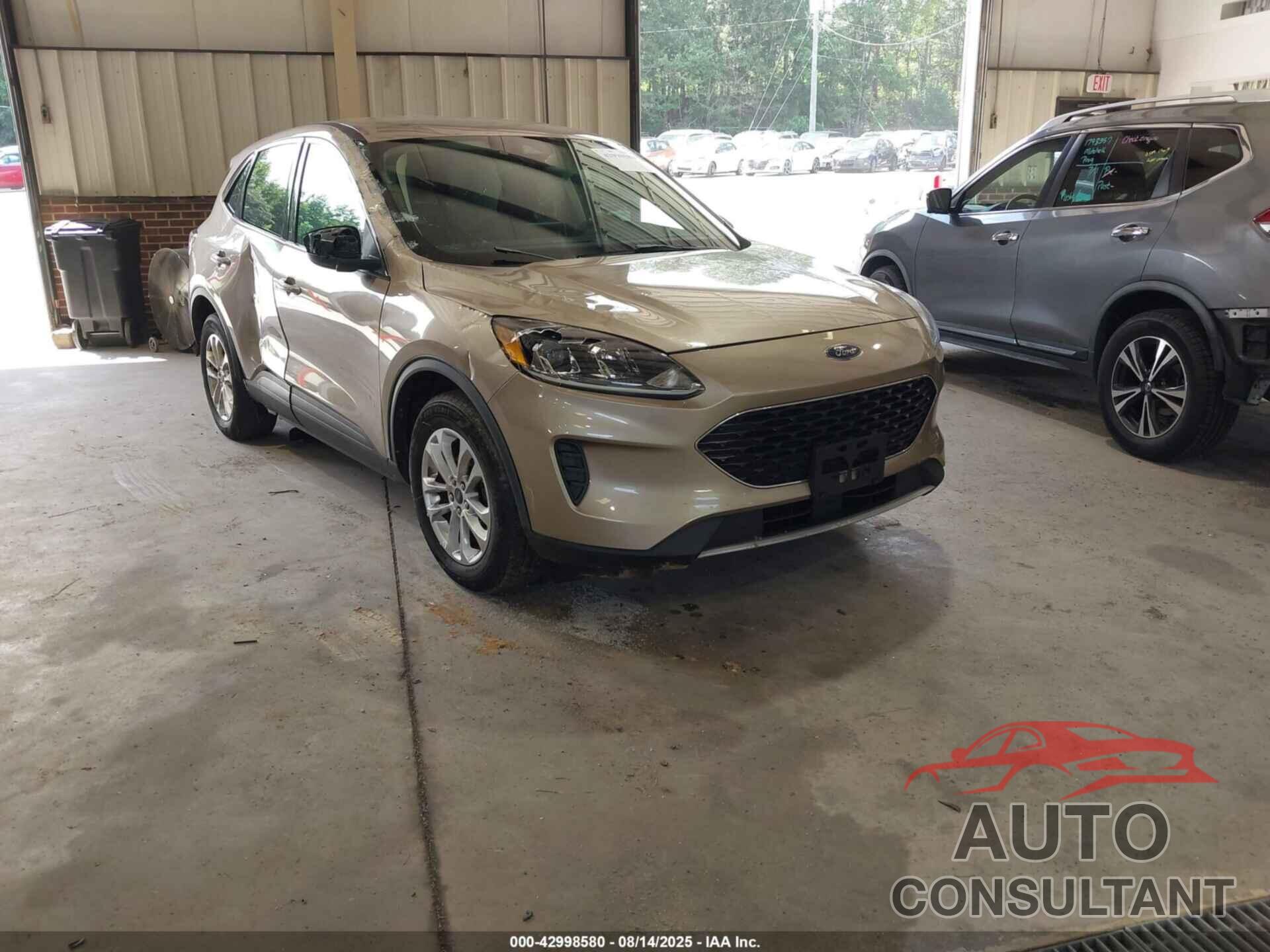 FORD ESCAPE 2020 - 1FMCU0G69LUB13188