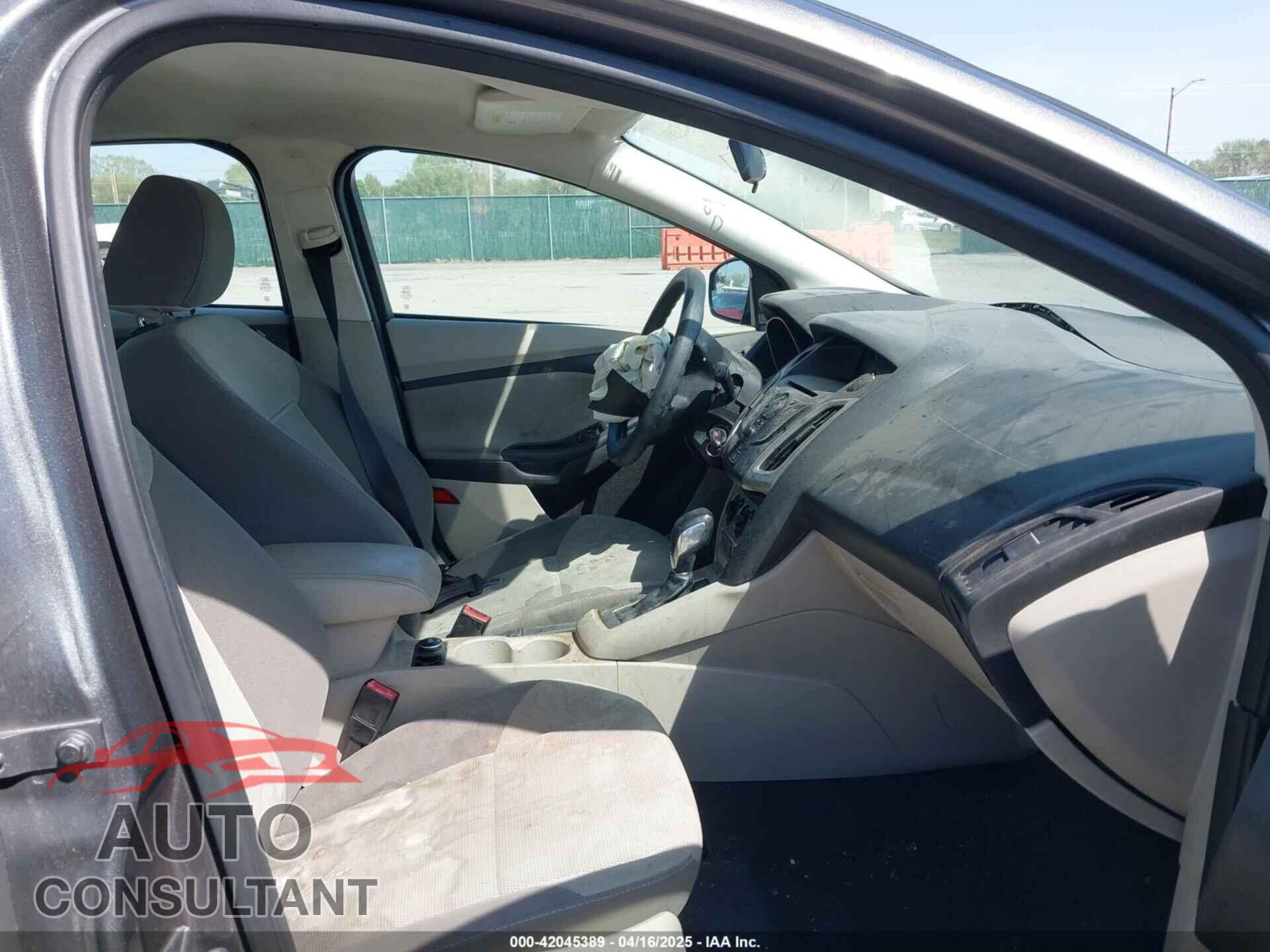 FORD FOCUS 2012 - 1FAHP3F20CL456565