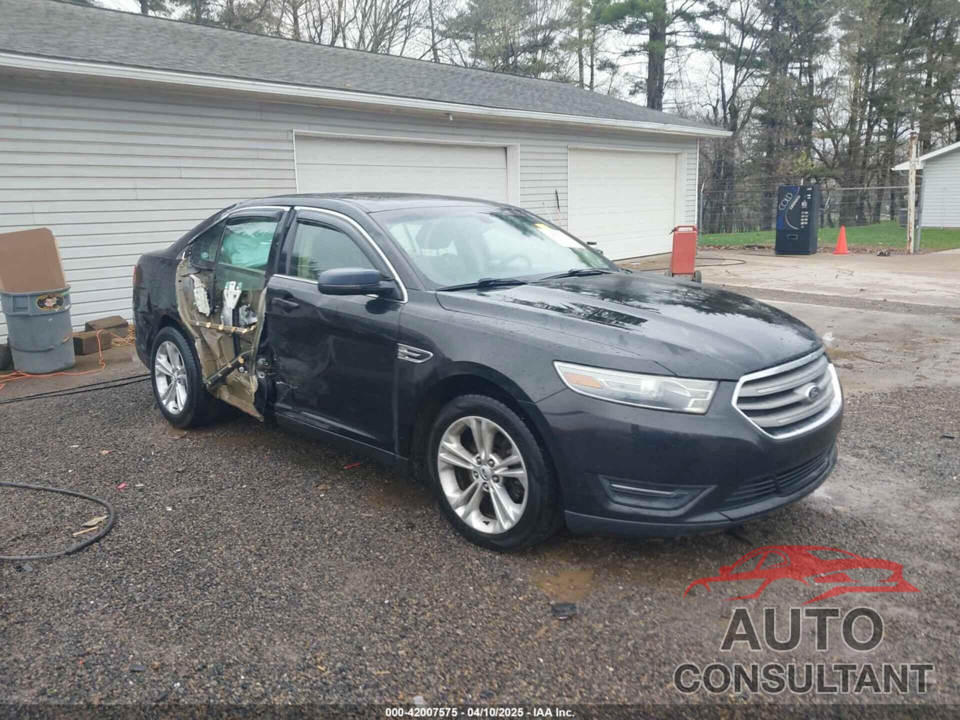 FORD TAURUS 2013 - 1FAHP2E83DG107913