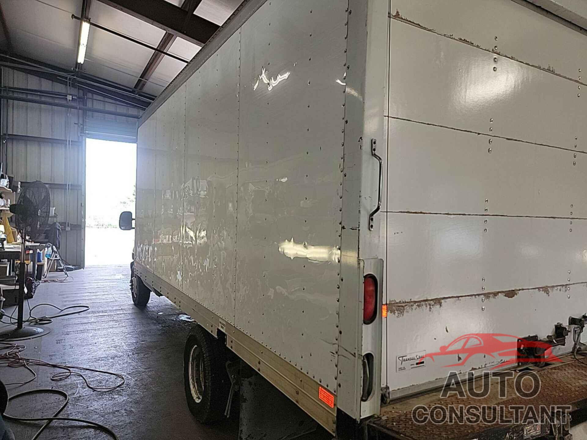 FORD ECONOLINE 2017 - 1FDWE3FS7HDC21018