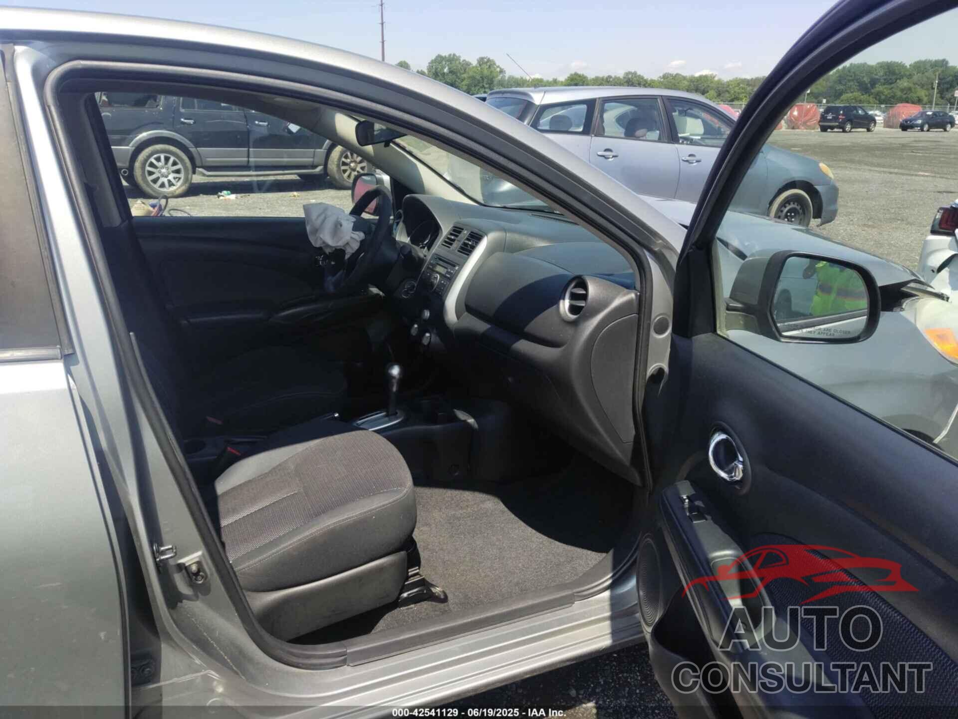 NISSAN VERSA 2014 - 3N1CN7AP4EL819626