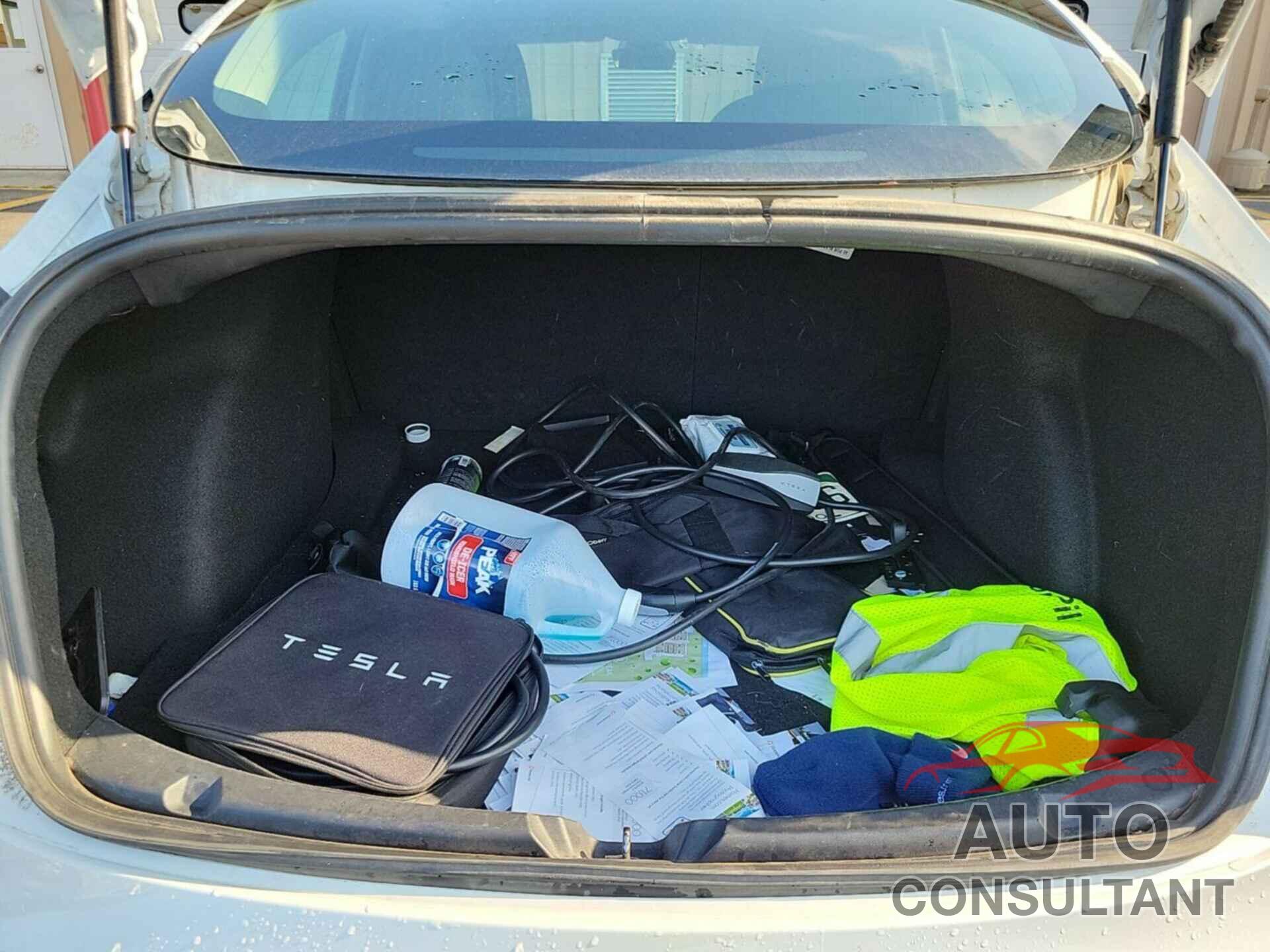 TESLA MODEL 3 2020 - 5YJ3E1EB6LF650715