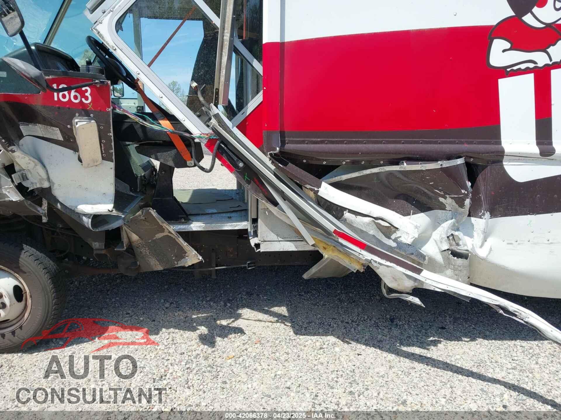 FORD E-350 STRIPPED 2010 - 1FC2E3KL5ADA44041