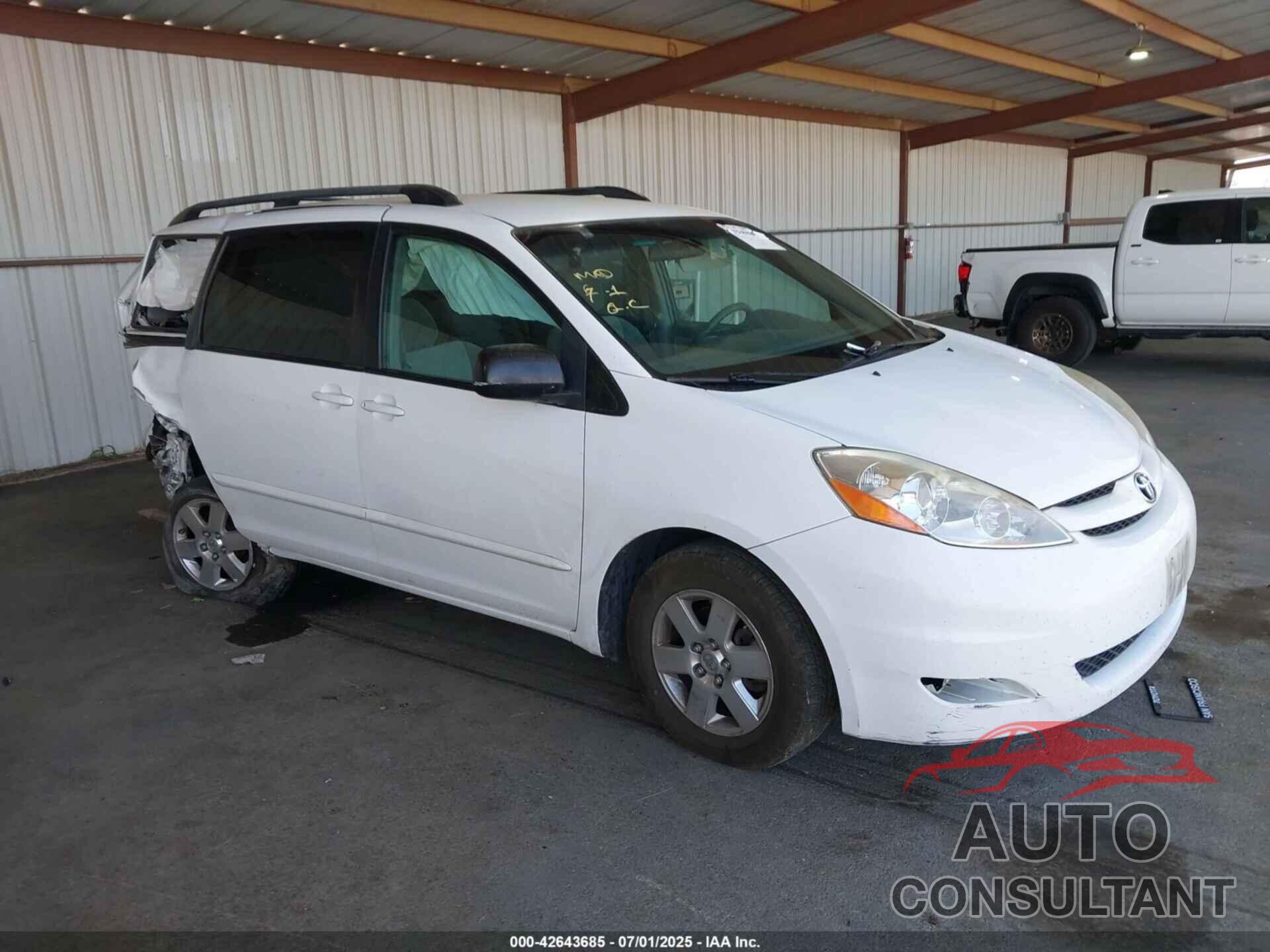 TOYOTA SIENNA 2010 - 5TDKK4CC0AS320336