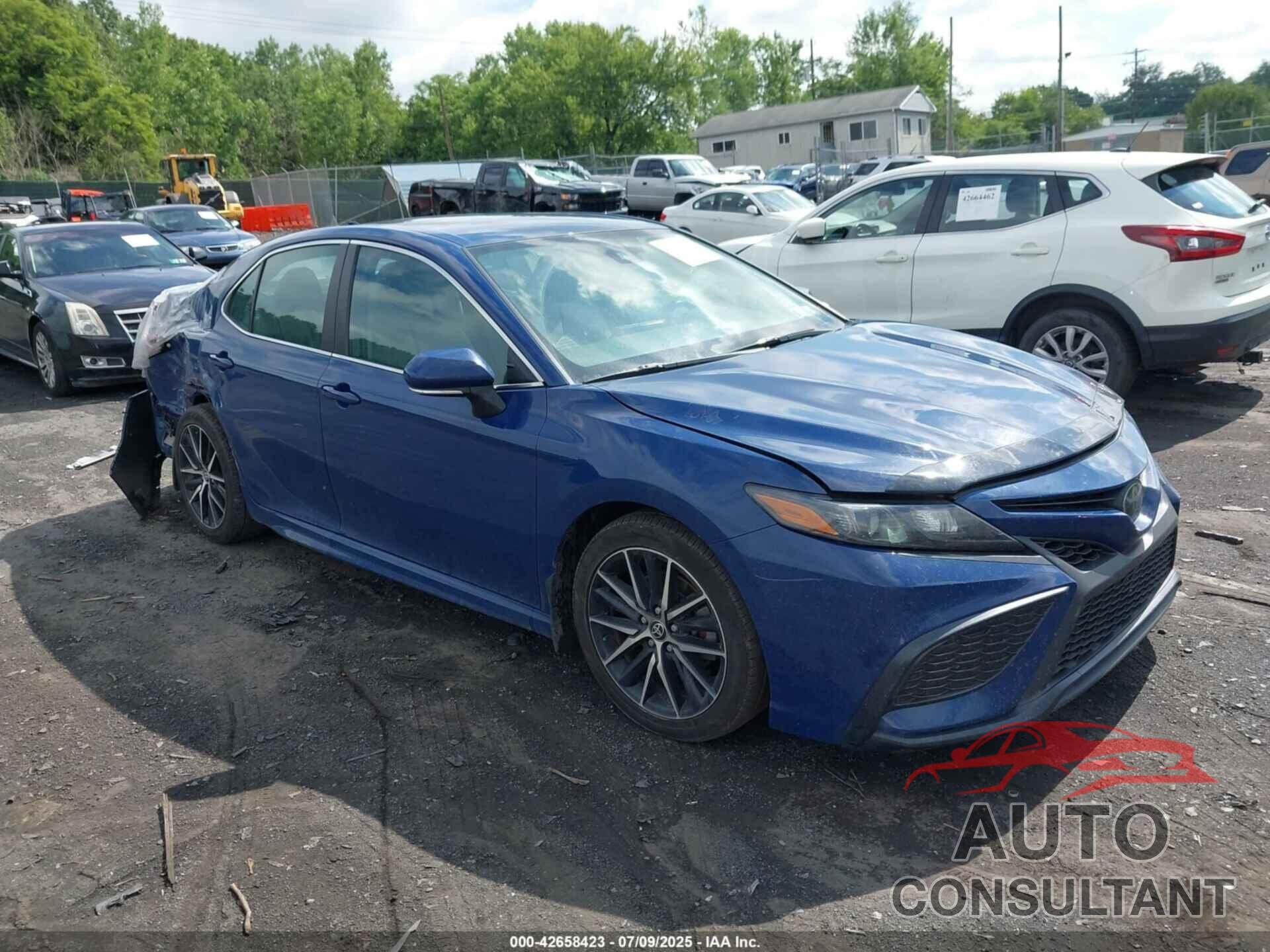 TOYOTA CAMRY 2023 - 4T1G11BK2PU079671