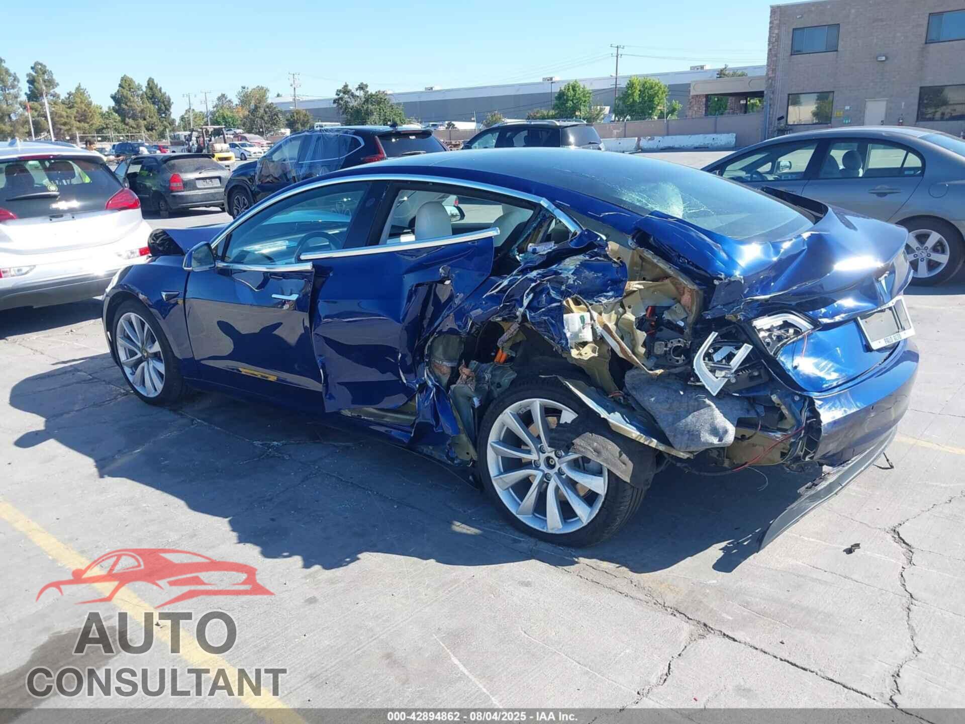 TESLA MODEL 3 2019 - 5YJ3E1EB3KF195465