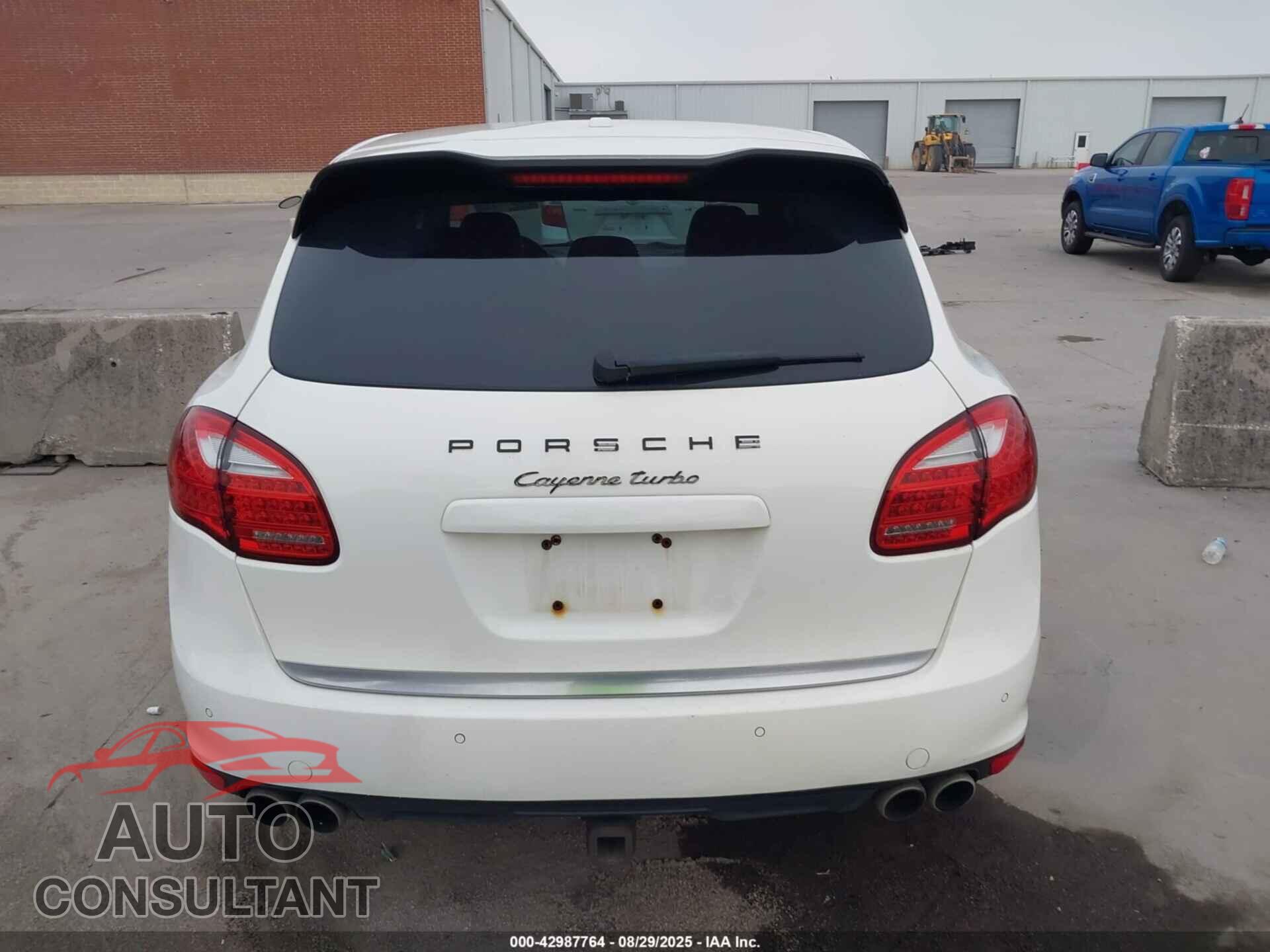 PORSCHE CAYENNE 2011 - WP1AC2A25BLA81472