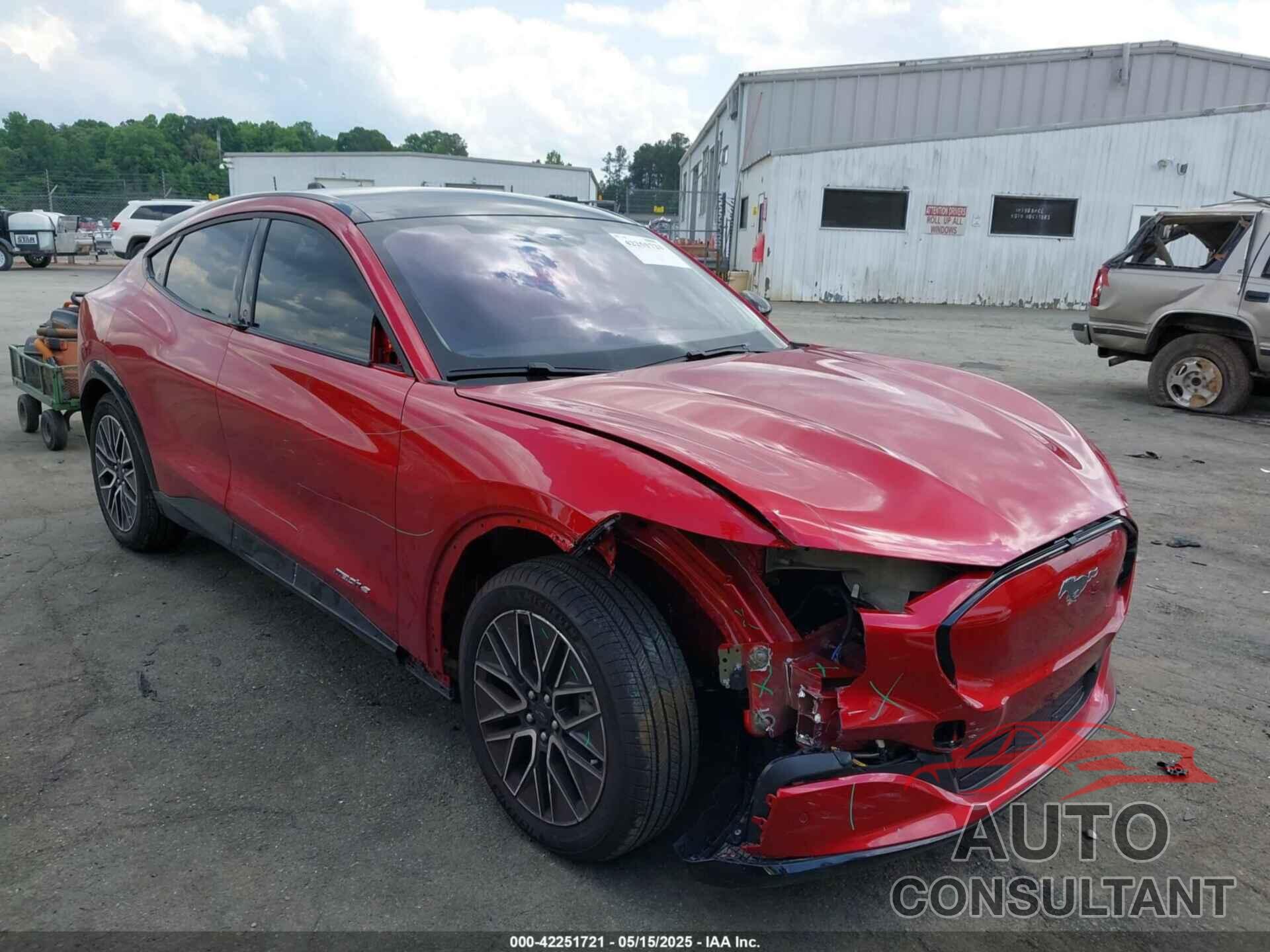 FORD MUSTANG MACH-E 2024 - 3FMTK3R48RMA52853