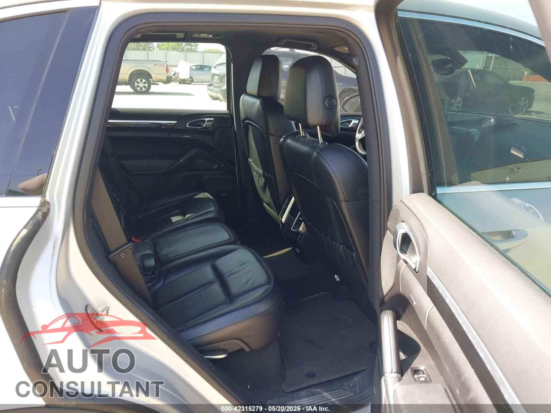 PORSCHE CAYENNE HYBRID 2012 - WP1AE2A20CLA92424