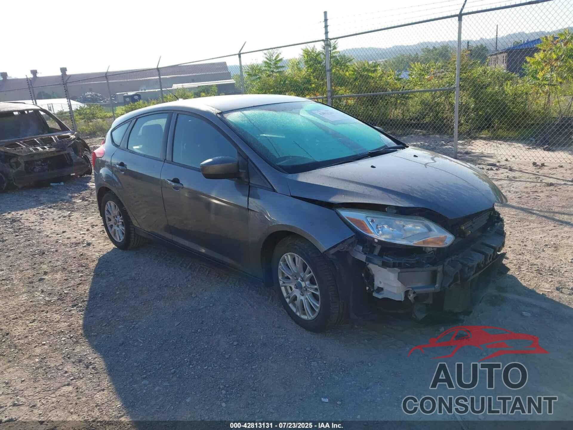 FORD FOCUS 2012 - 1FAHP3K22CL333176