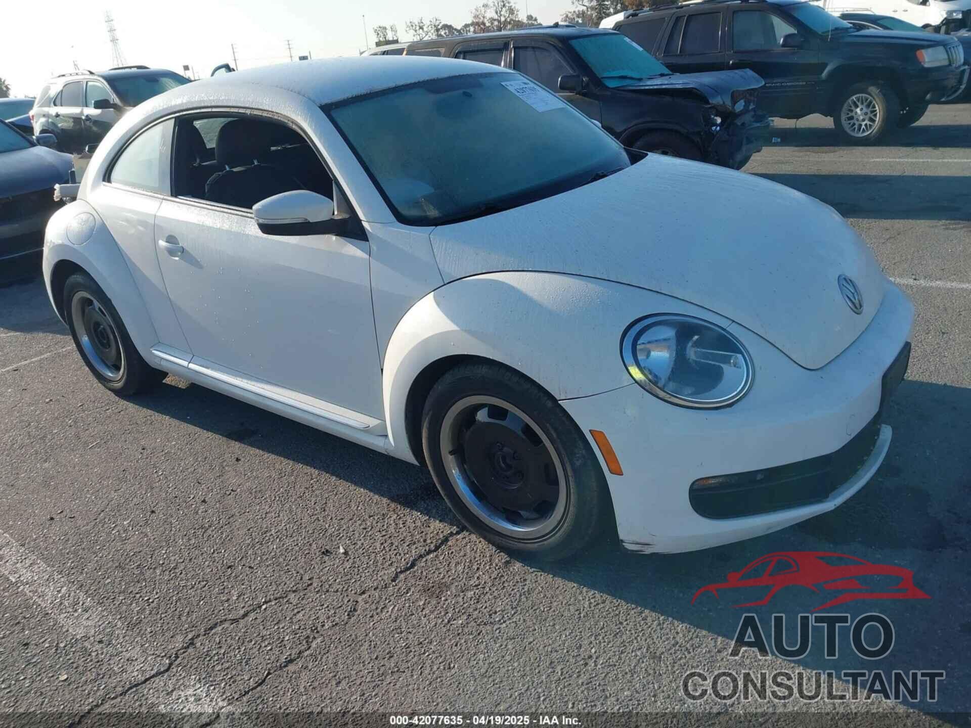 VOLKSWAGEN BEETLE 2012 - 3VWJP7AT3CM664552