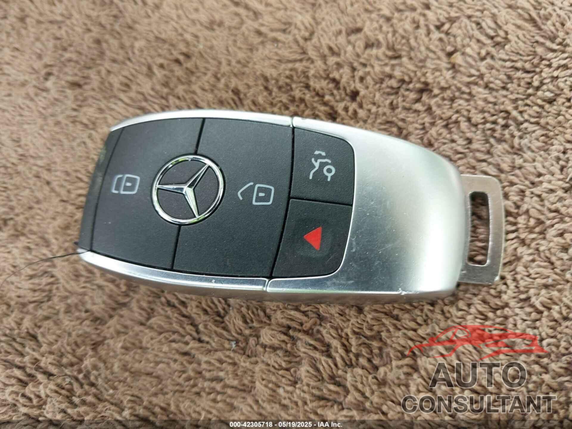 MERCEDES-BENZ GLC 300 2022 - W1N0G8EB5NV389838