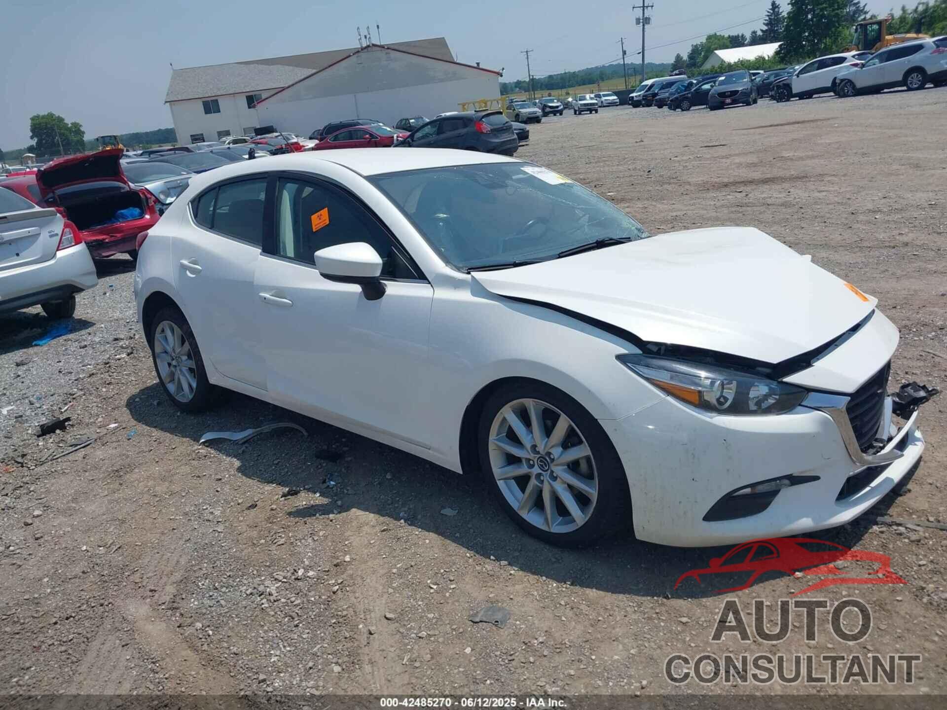 MAZDA MAZDA3 2017 - 3MZBN1L79HM148596