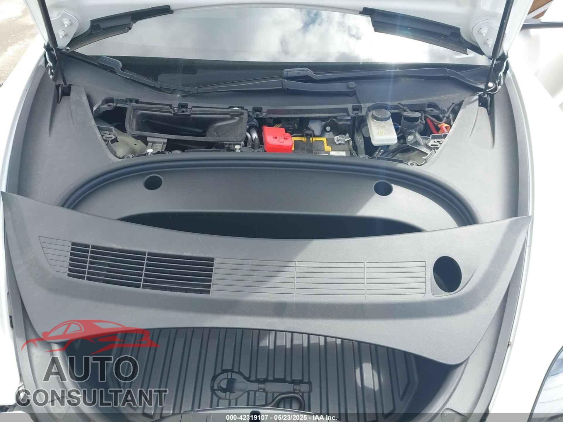 TESLA MODEL 3 2021 - 5YJ3E1EA3MF060027