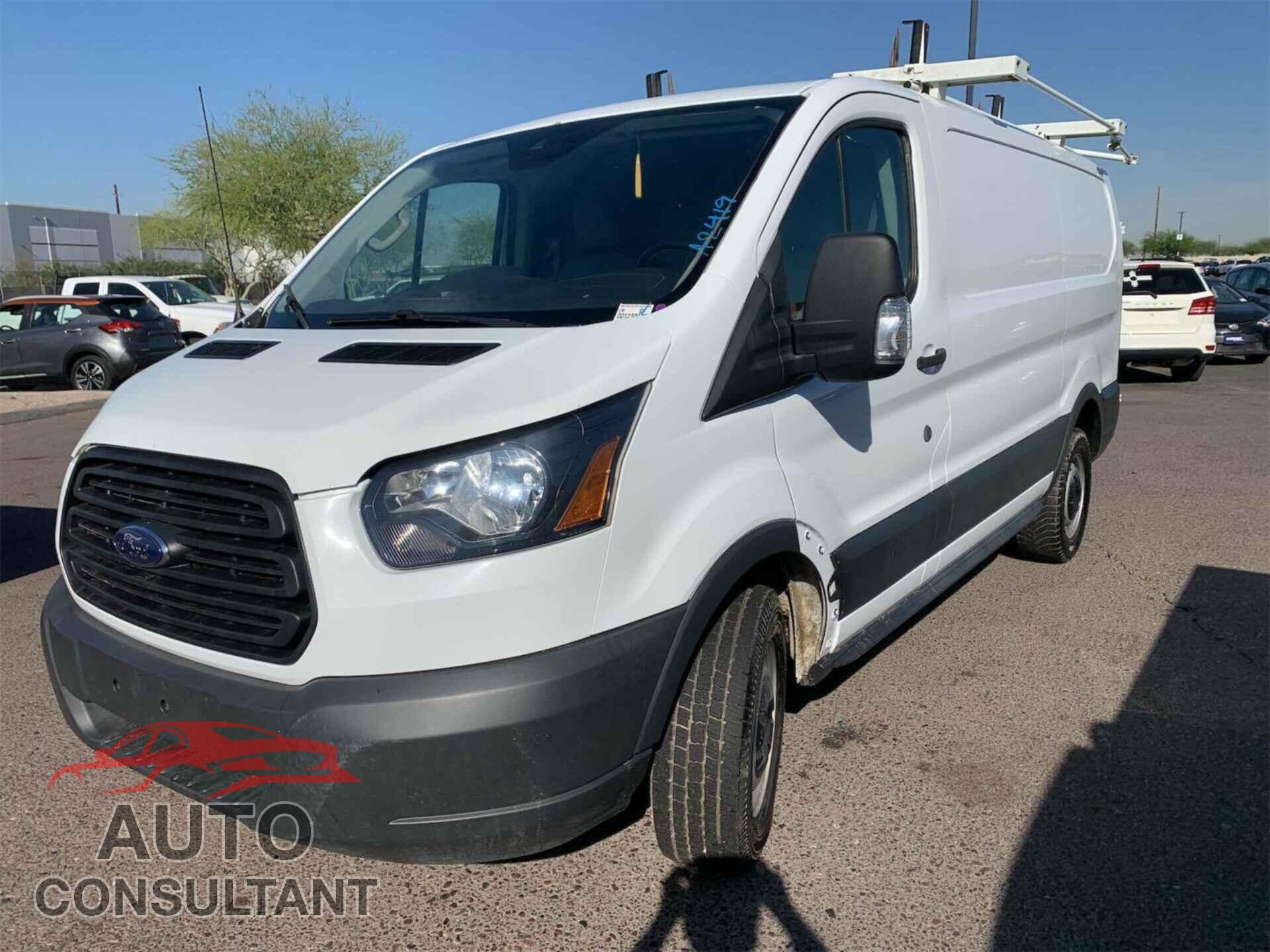 FORD TRANSIT 2017 - 1FTYR1YM0HKB43567