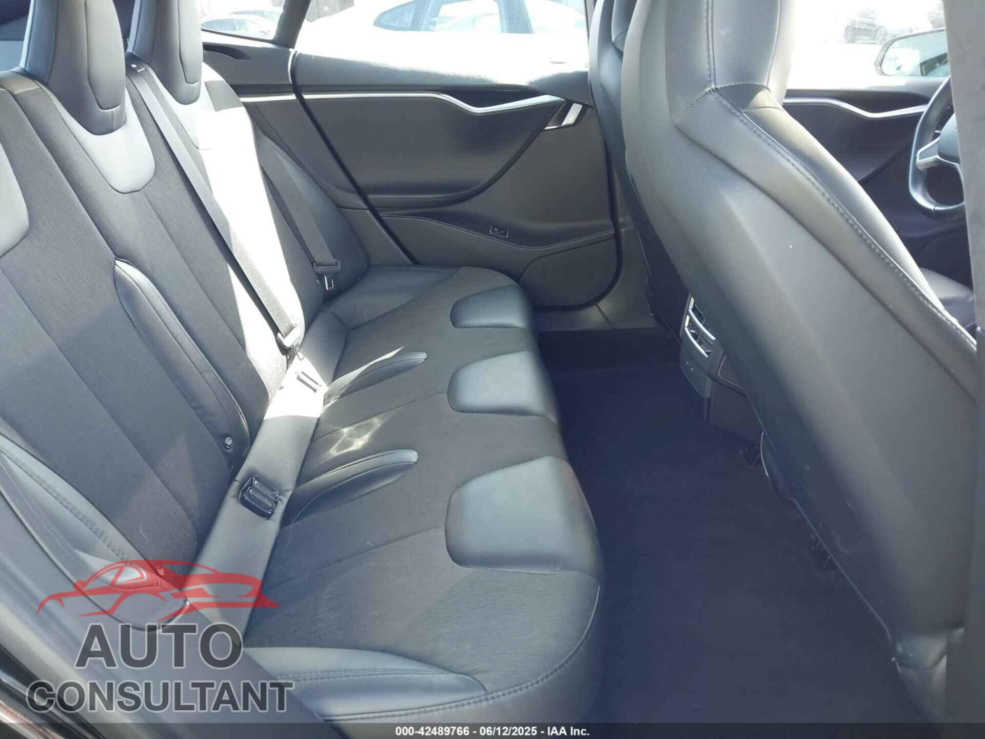 TESLA MODEL S 2016 - 5YJSA1E15GF157953
