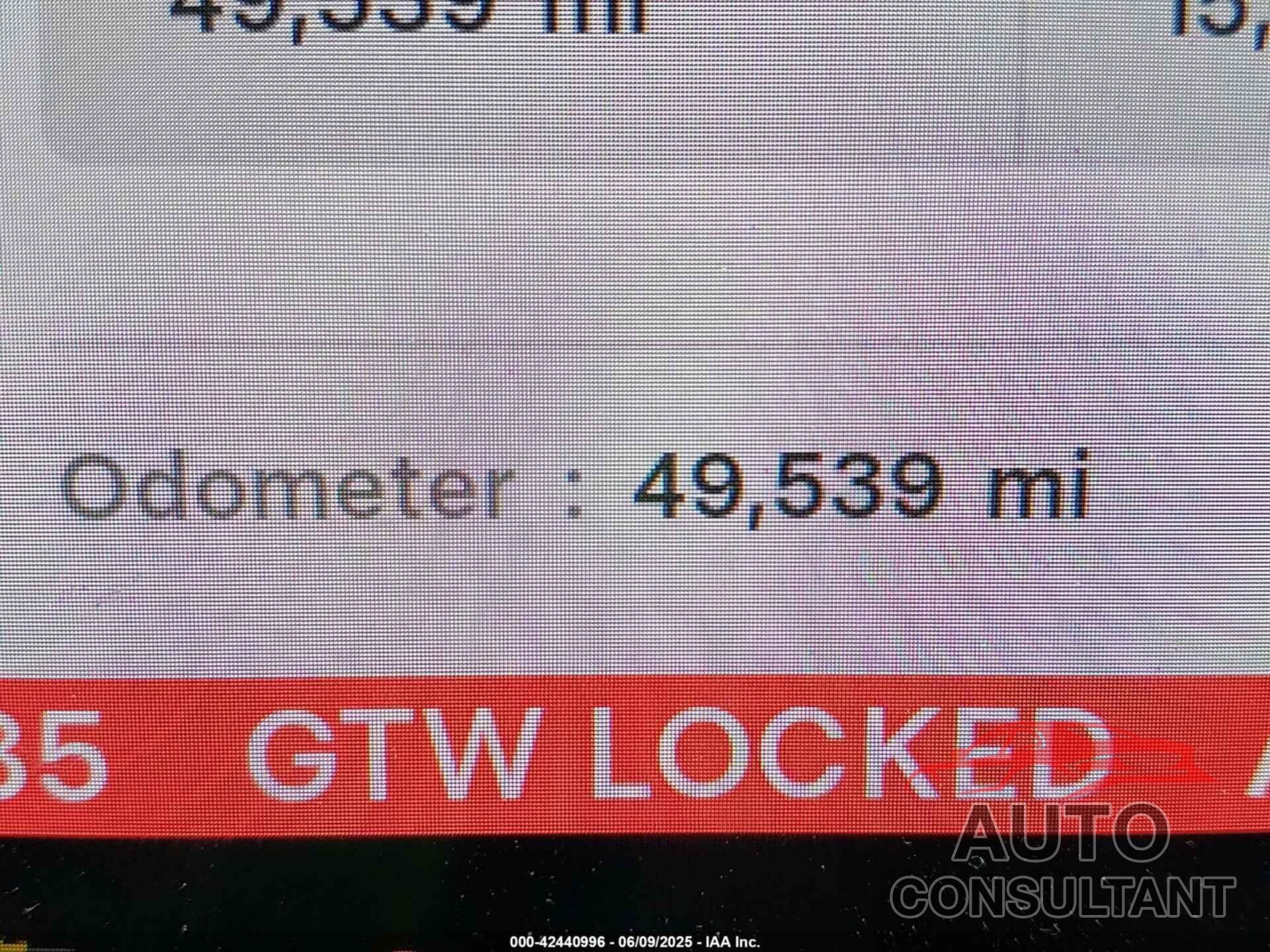 TESLA MODEL Y 2021 - 5YJYGDEE4MF262685