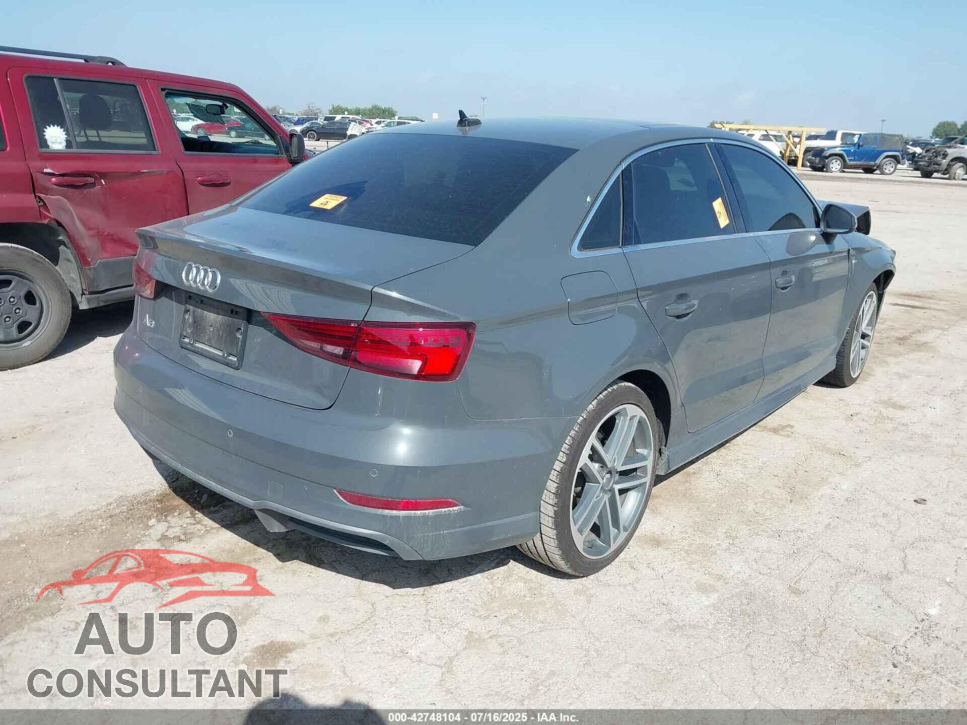 AUDI A3 2019 - WAUGUGFF9K1011502