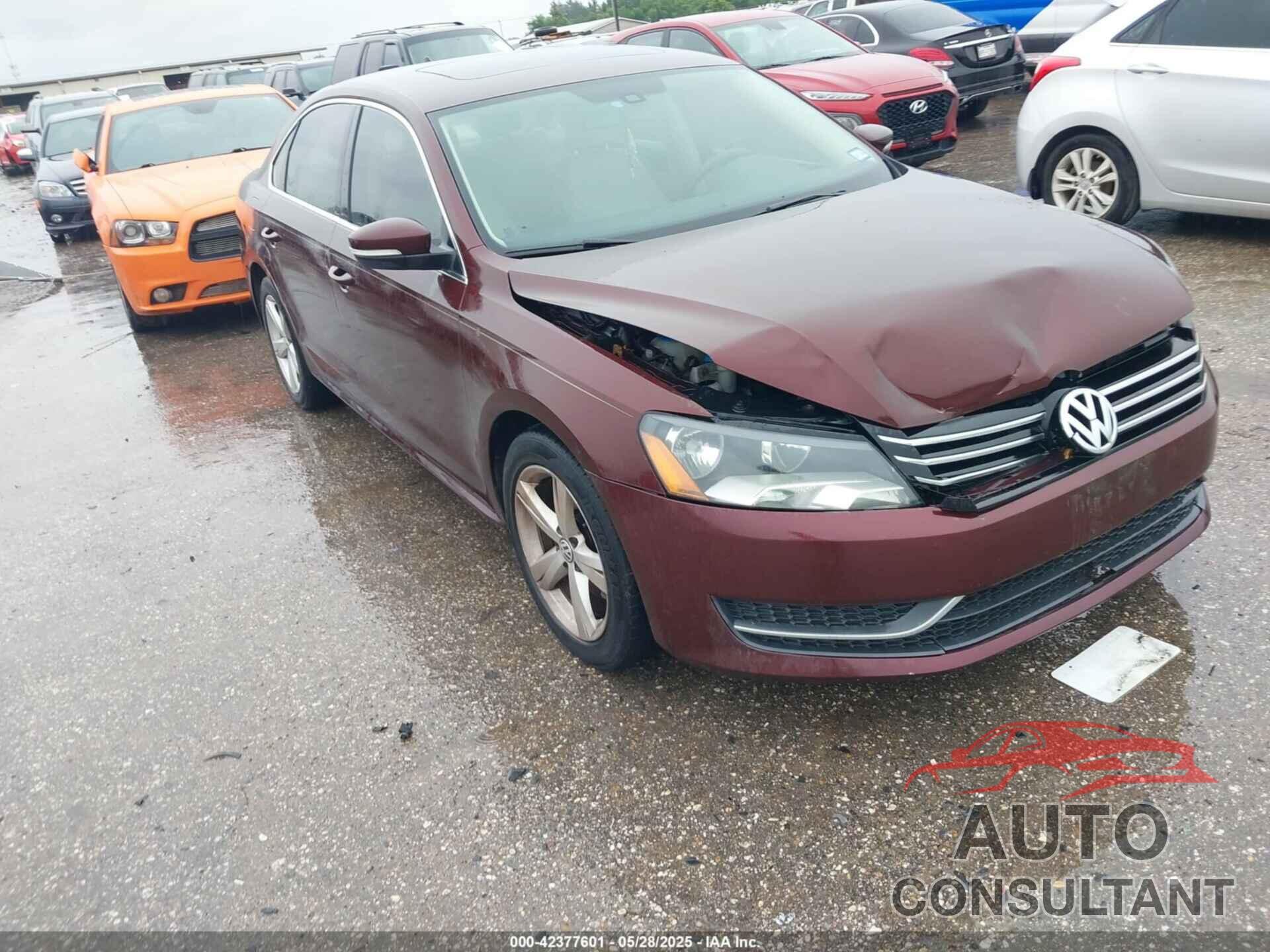 VOLKSWAGEN PASSAT 2013 - 1VWBH7A36DC136315