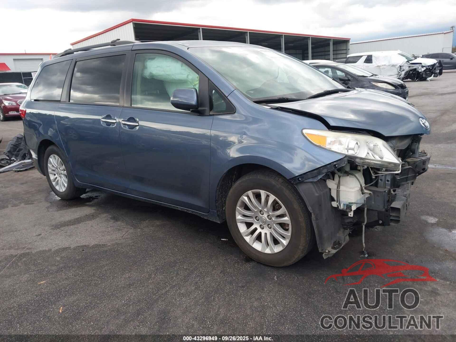 TOYOTA SIENNA 2015 - 5TDYK3DC4FS680798