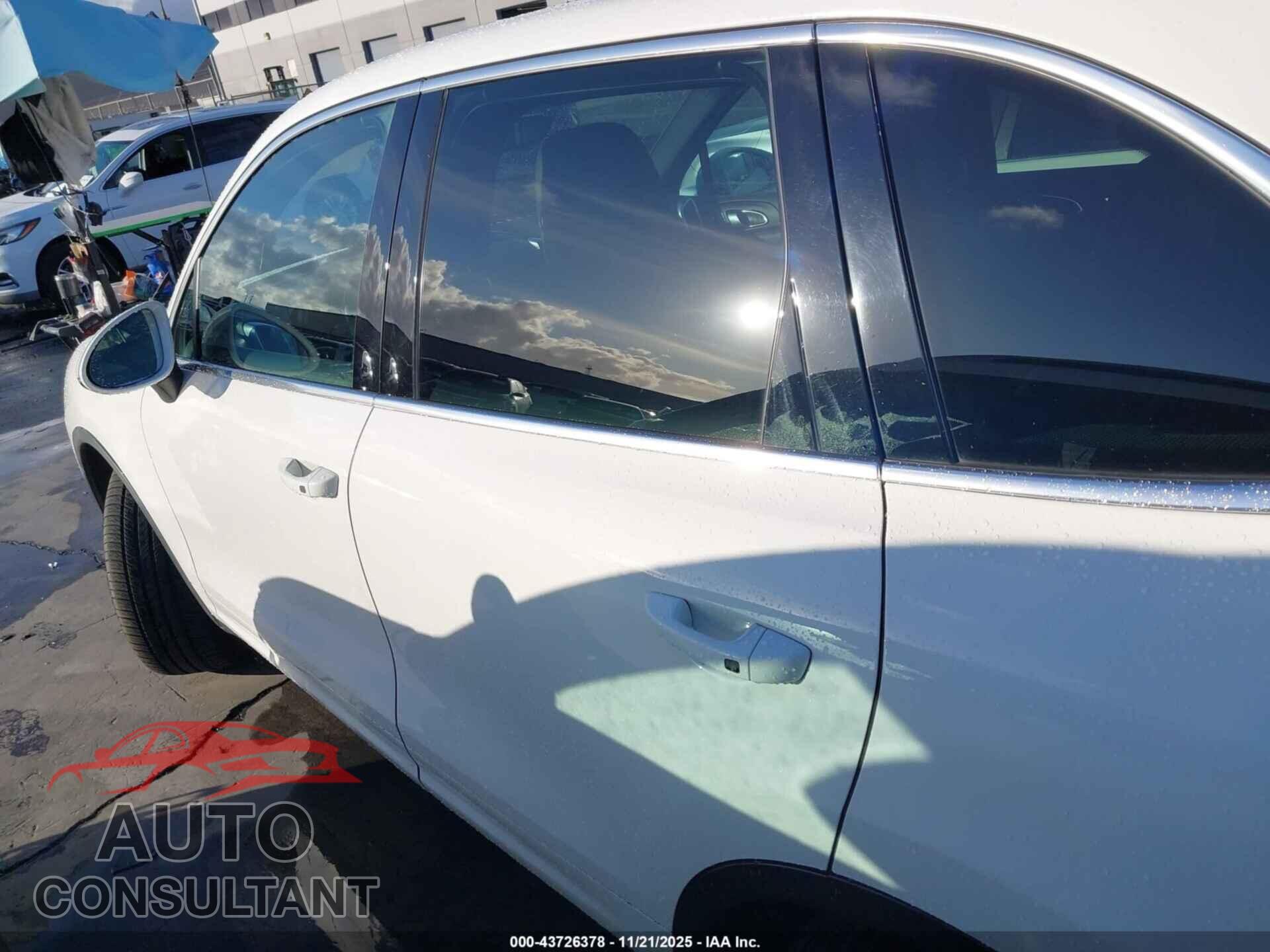 PORSCHE CAYENNE 2016 - WP1AA2A25GLA03058