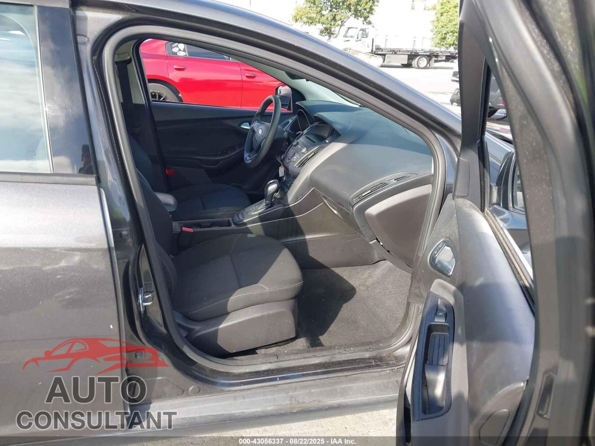 FORD FOCUS 2016 - 1FADP3F29GL297632