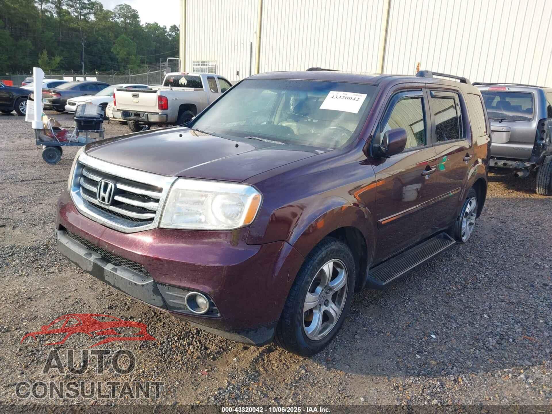 HONDA PILOT 2013 - 5FNYF3H58DB005408