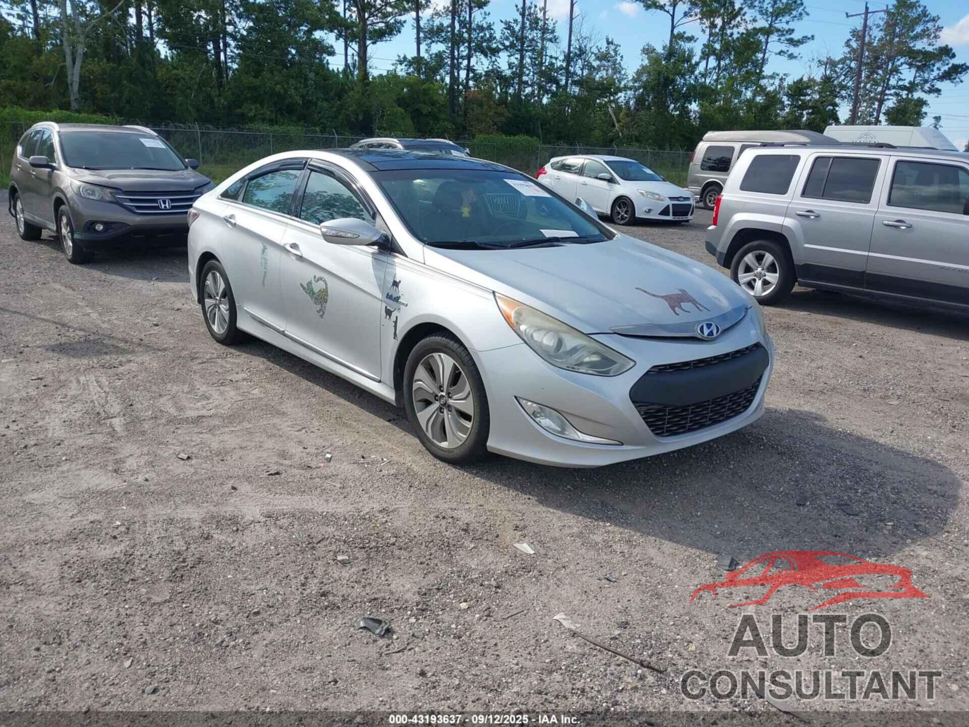 HYUNDAI SONATA HYBRID 2014 - KMHEC4A41EA110011