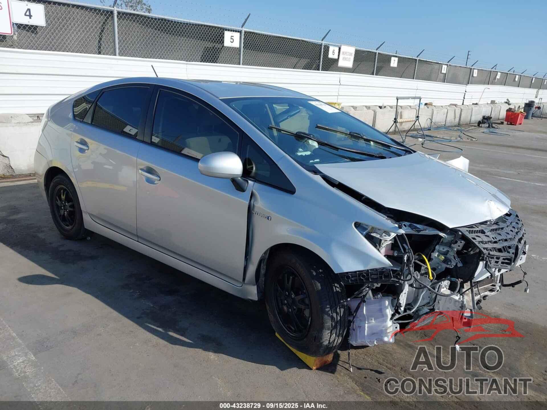 TOYOTA PRIUS 2013 - JTDKN3DUXD5676148