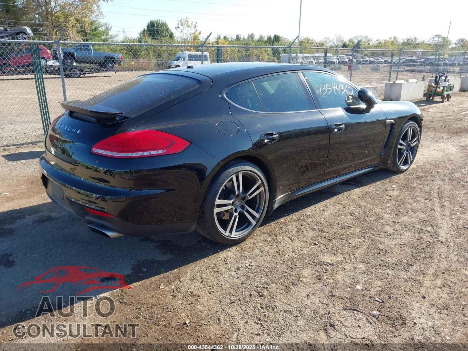 PORSCHE PANAMERA 2014 - WP0AA2A75EL006570
