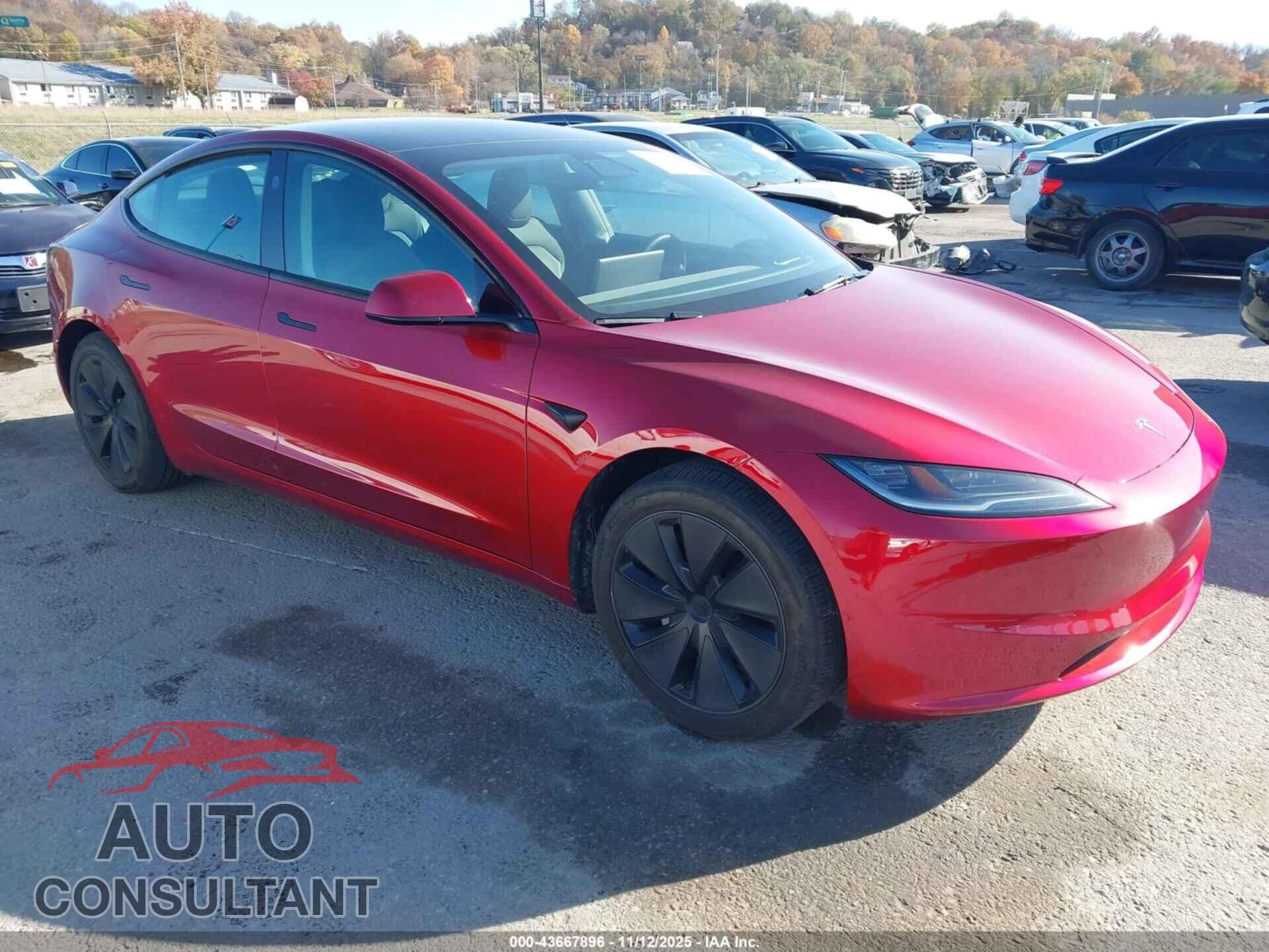 TESLA MODEL 3 2024 - 5YJ3E1EA5RF732774
