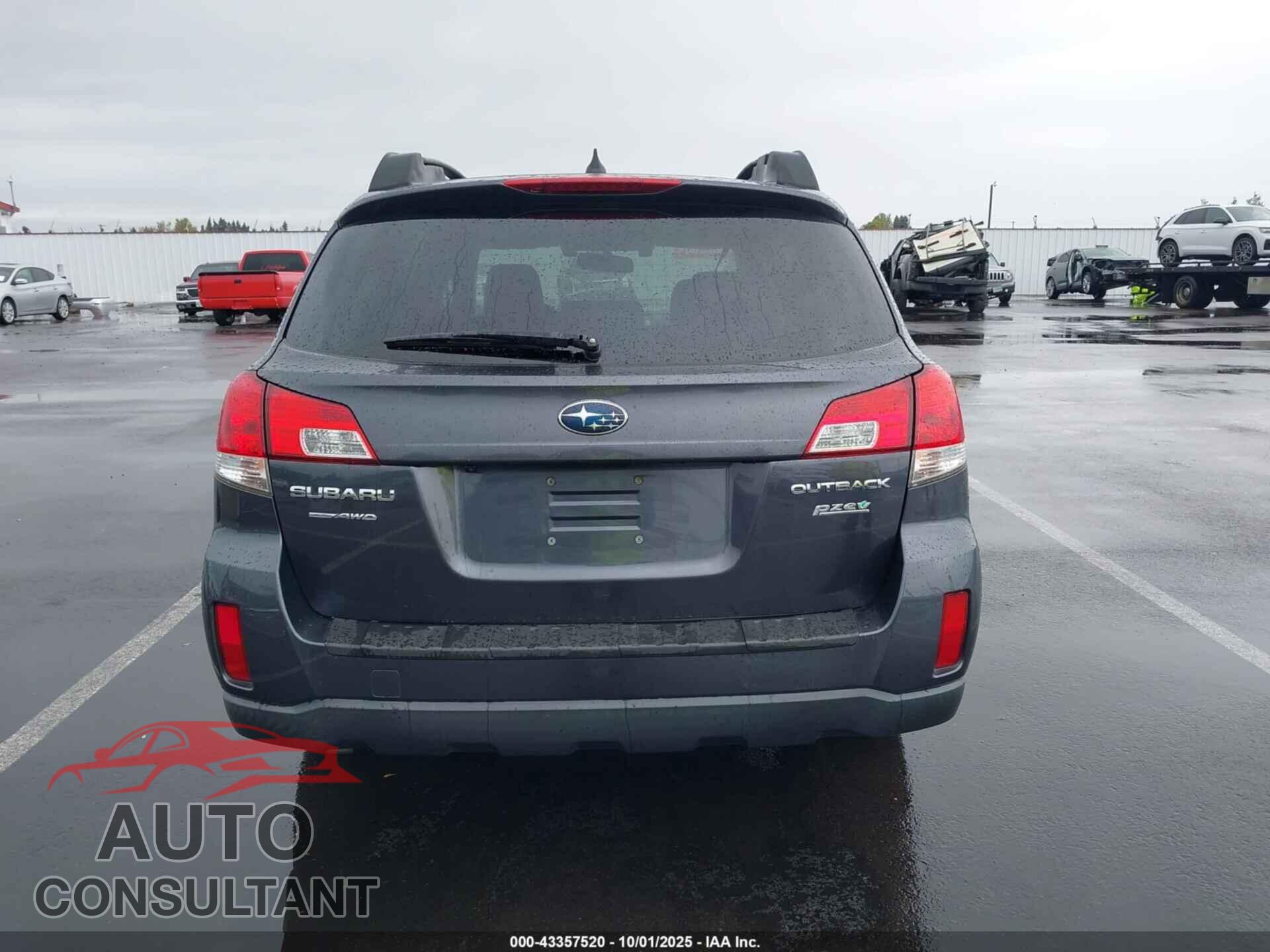 SUBARU OUTBACK 2013 - 4S4BRBPC2D3221903