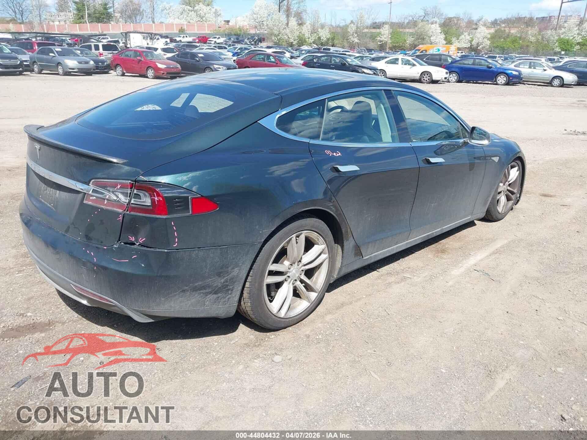 TESLA MODEL S 2013 - 5YJSA1DP4DFP05376