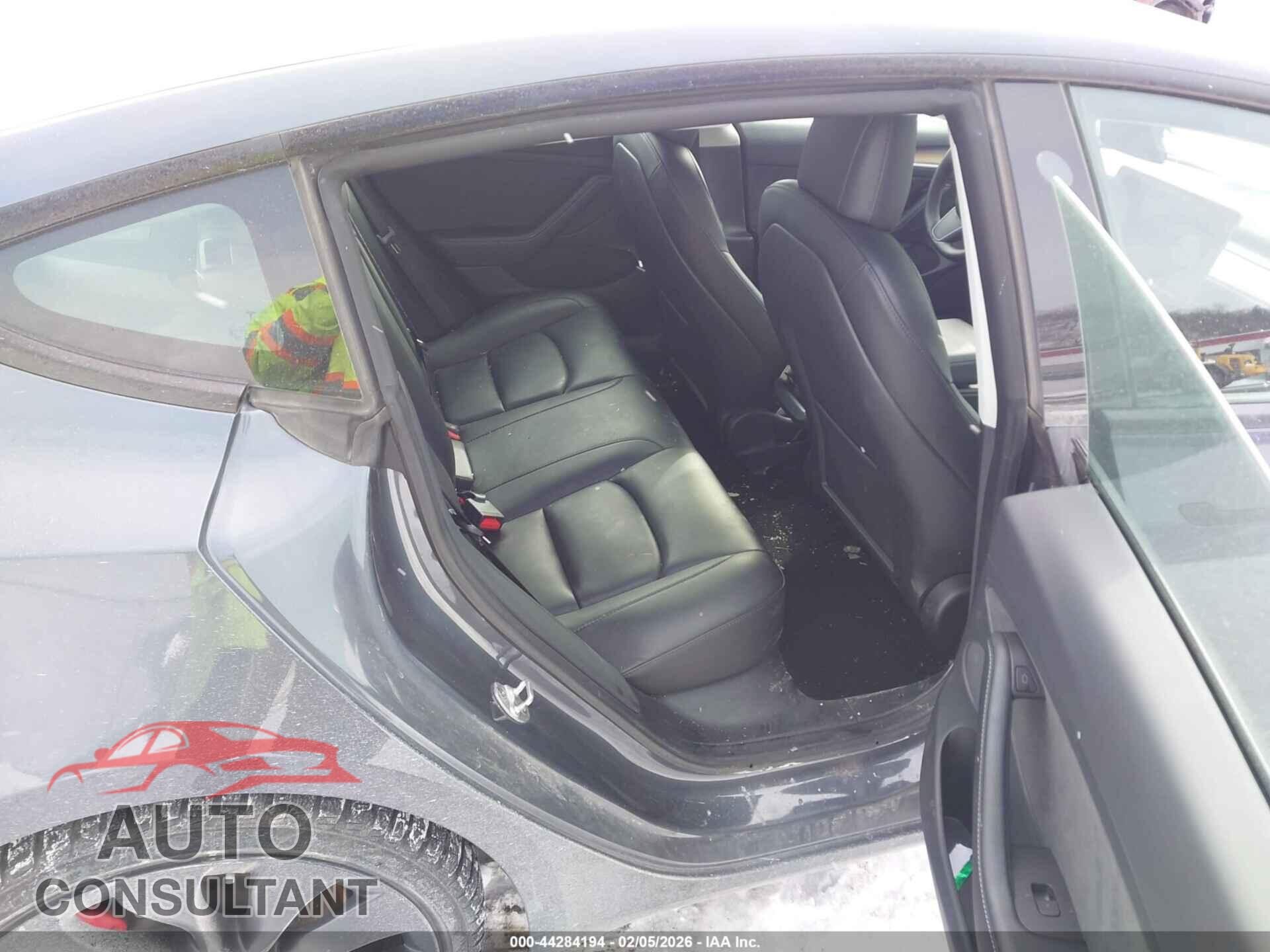 TESLA MODEL 3 2022 - 5YJ3E1EC8NF356065
