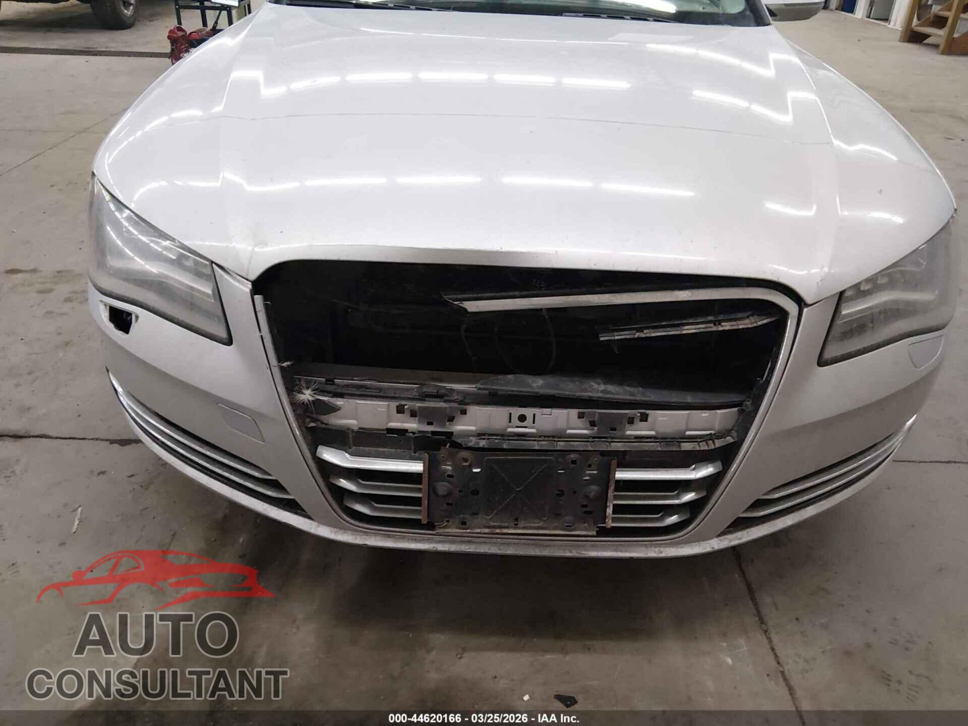 AUDI A8 L 2012 - WAURVAFD3CN010907