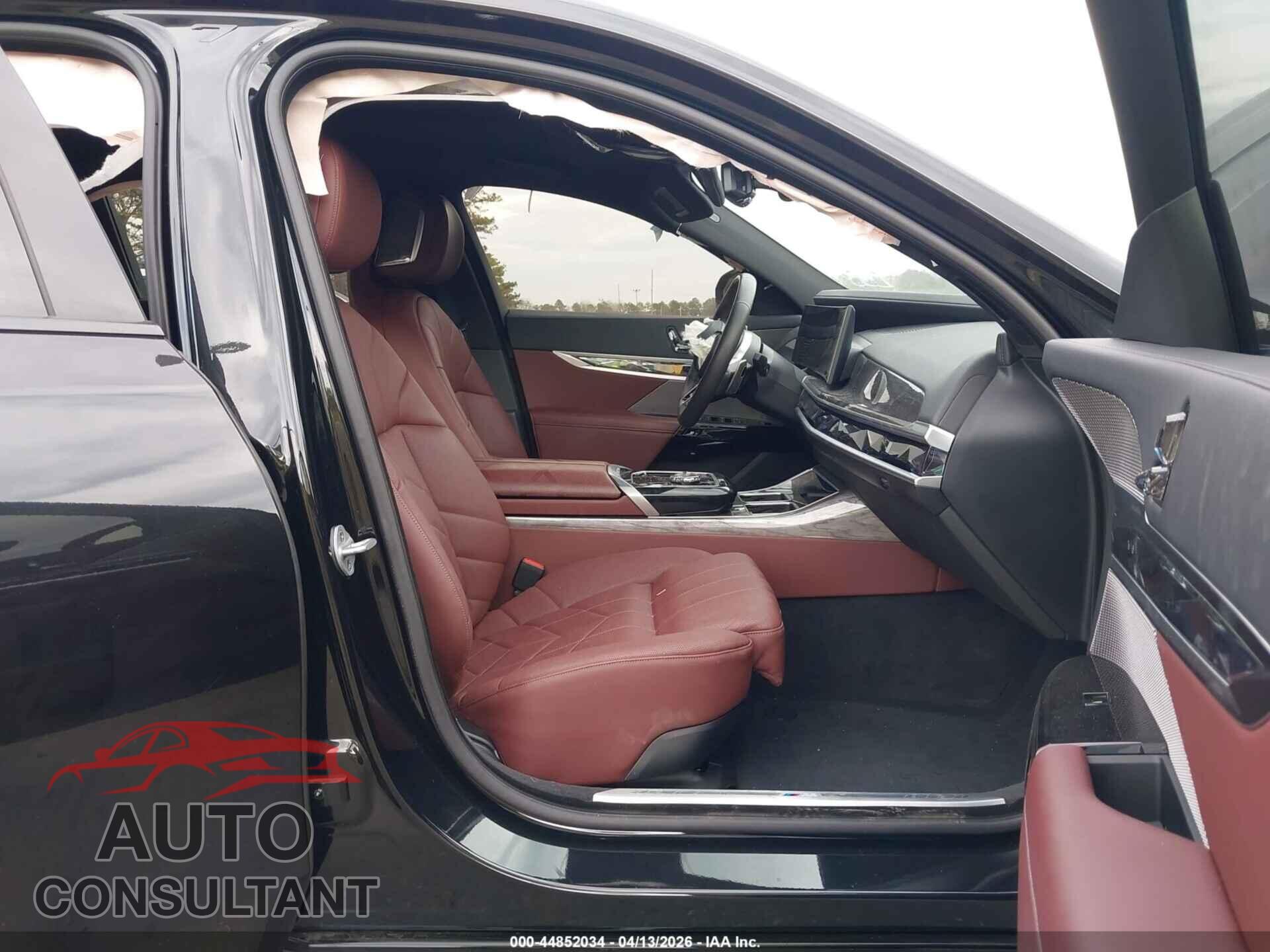 BMW 740I 2025 - WBA33EH04SCU72562